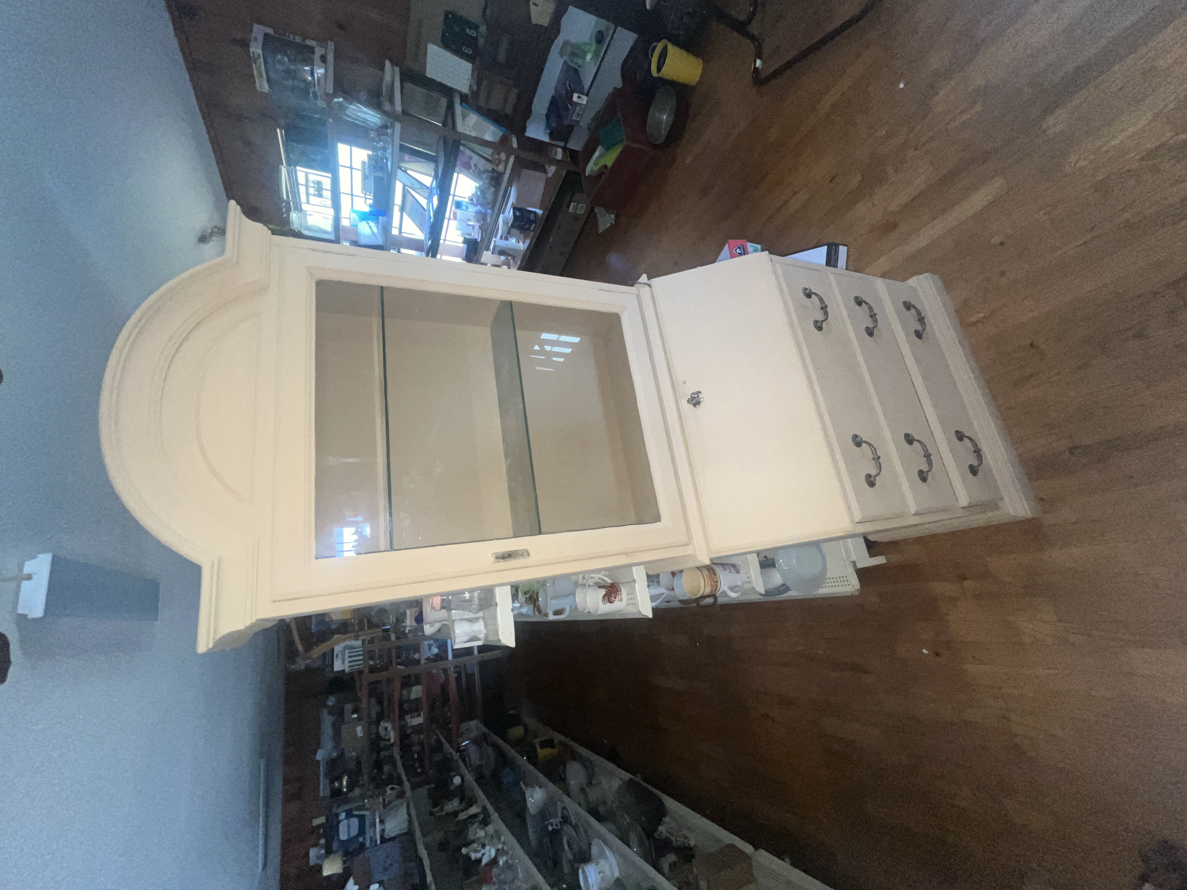 Real Estate & Retail Business Liquidation Image