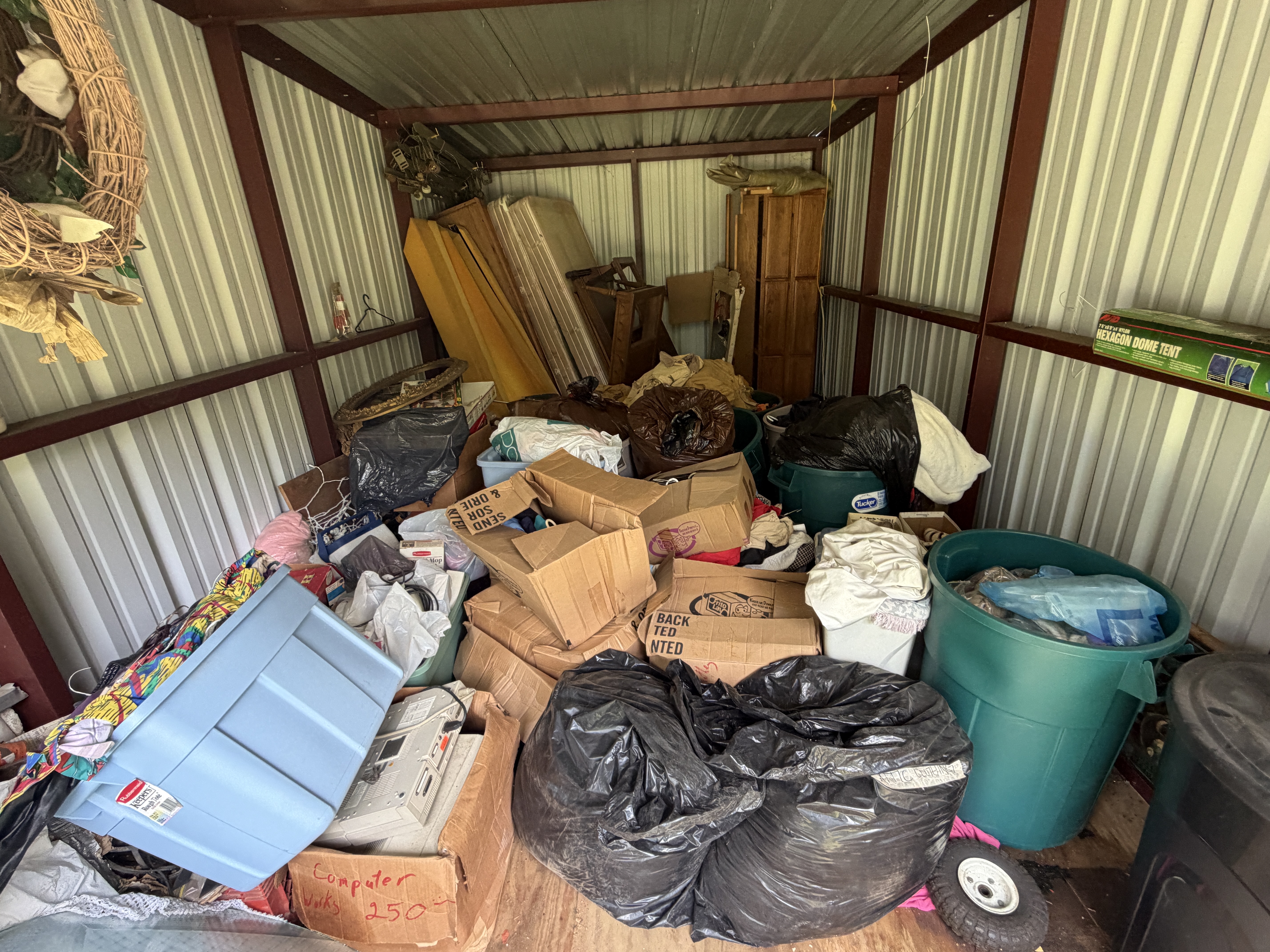 Estate Auction Image