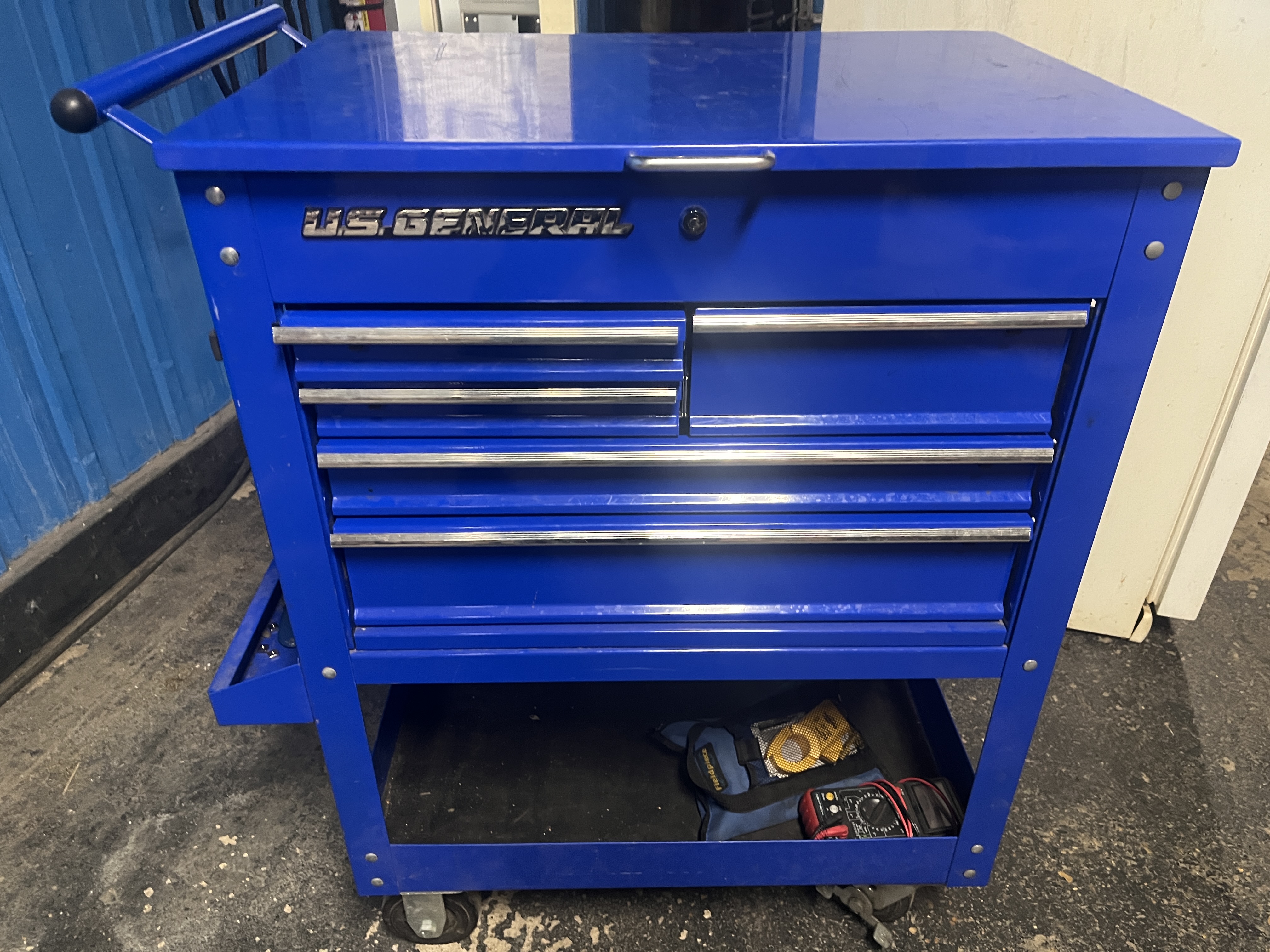 Appliance & Small Engine Parts Sellout Image