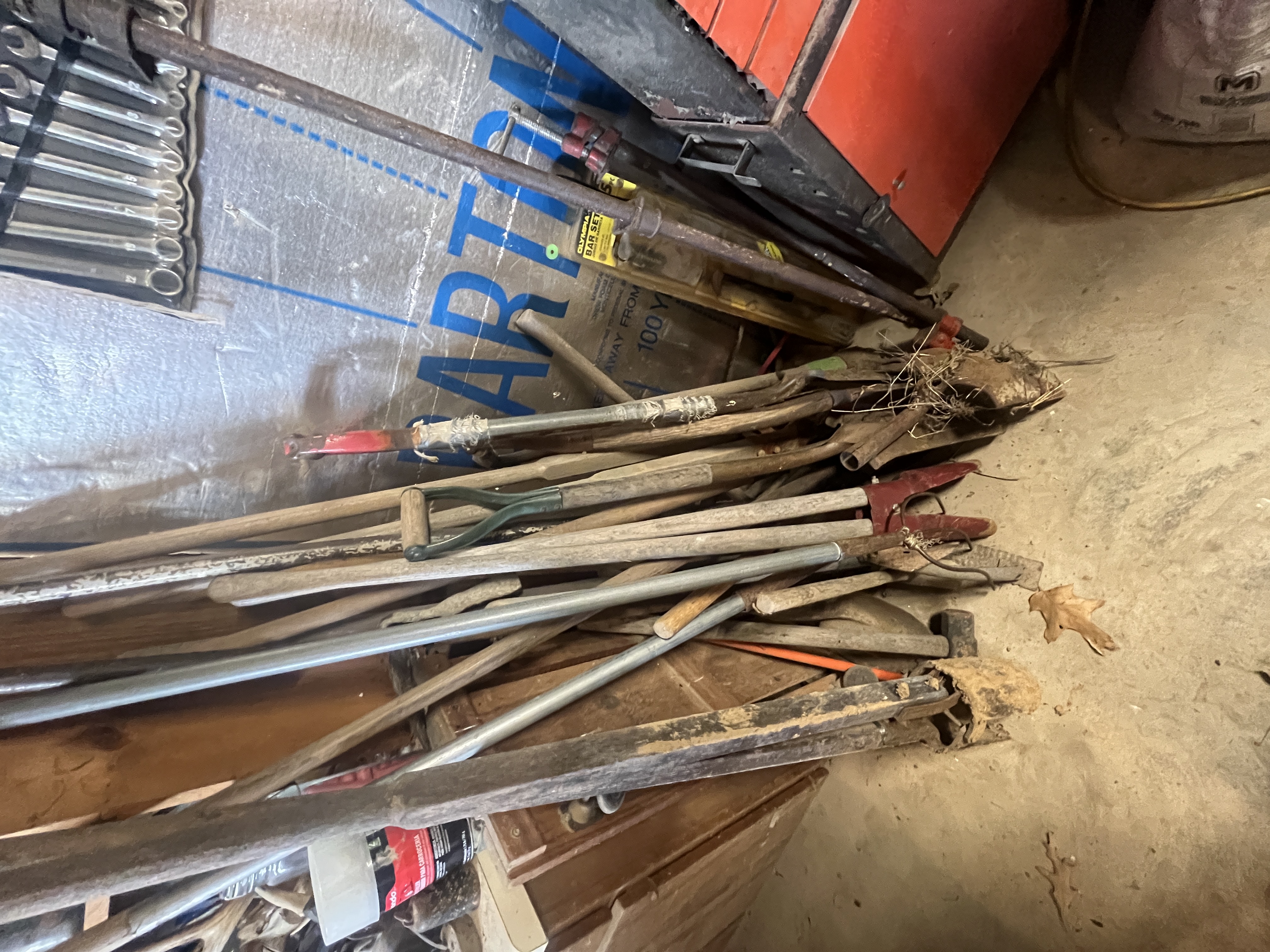 Moving Auction Image