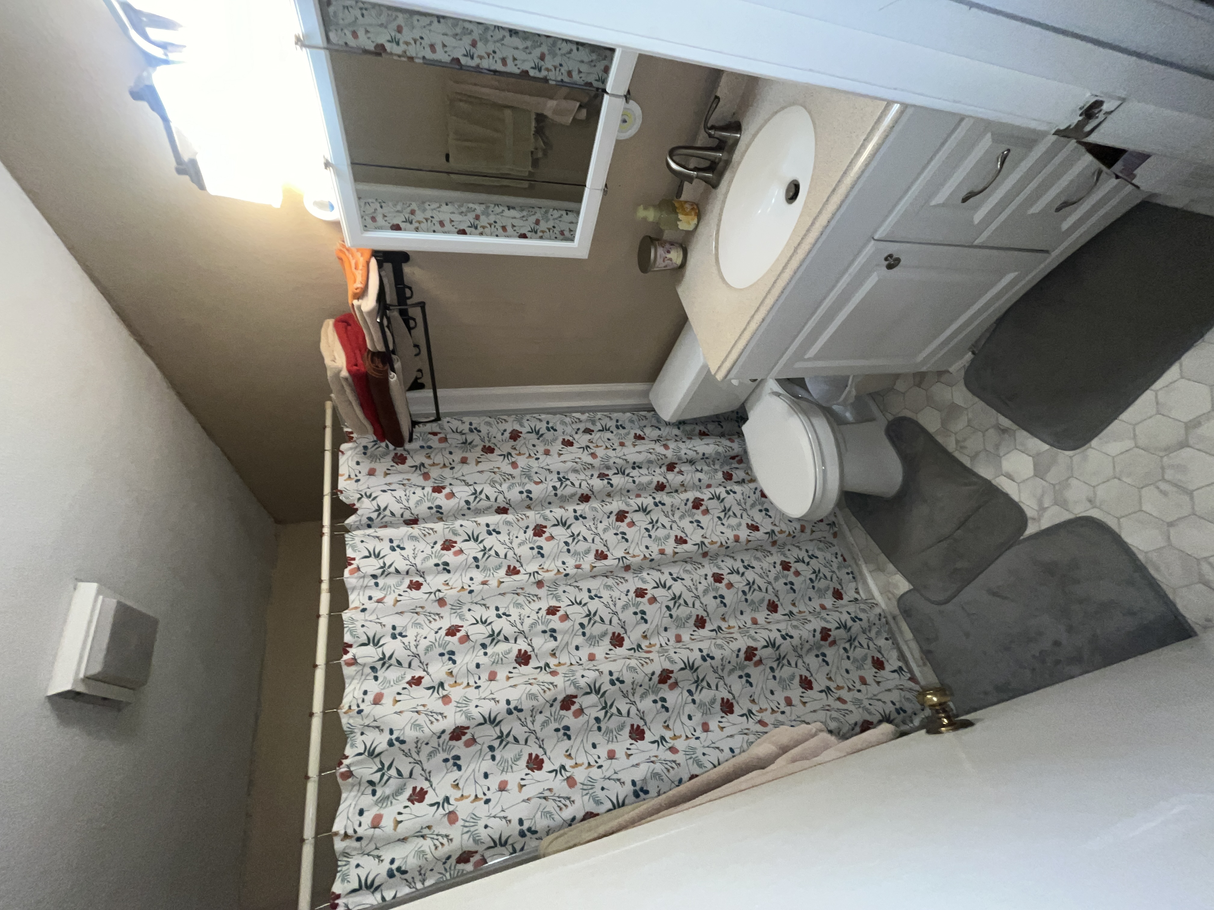 Real Estate & Personal Property Auction Image