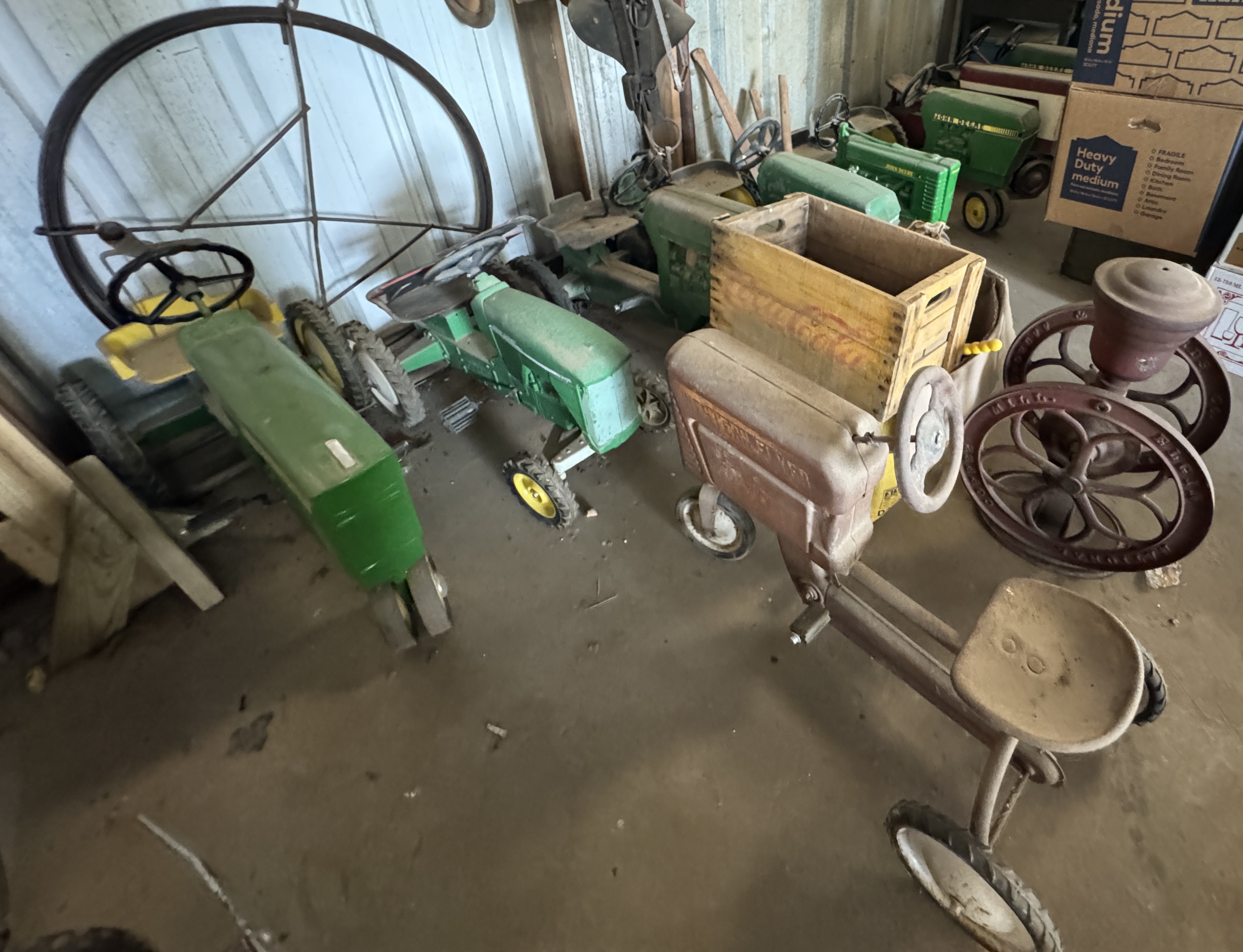 Collector's Auction Image