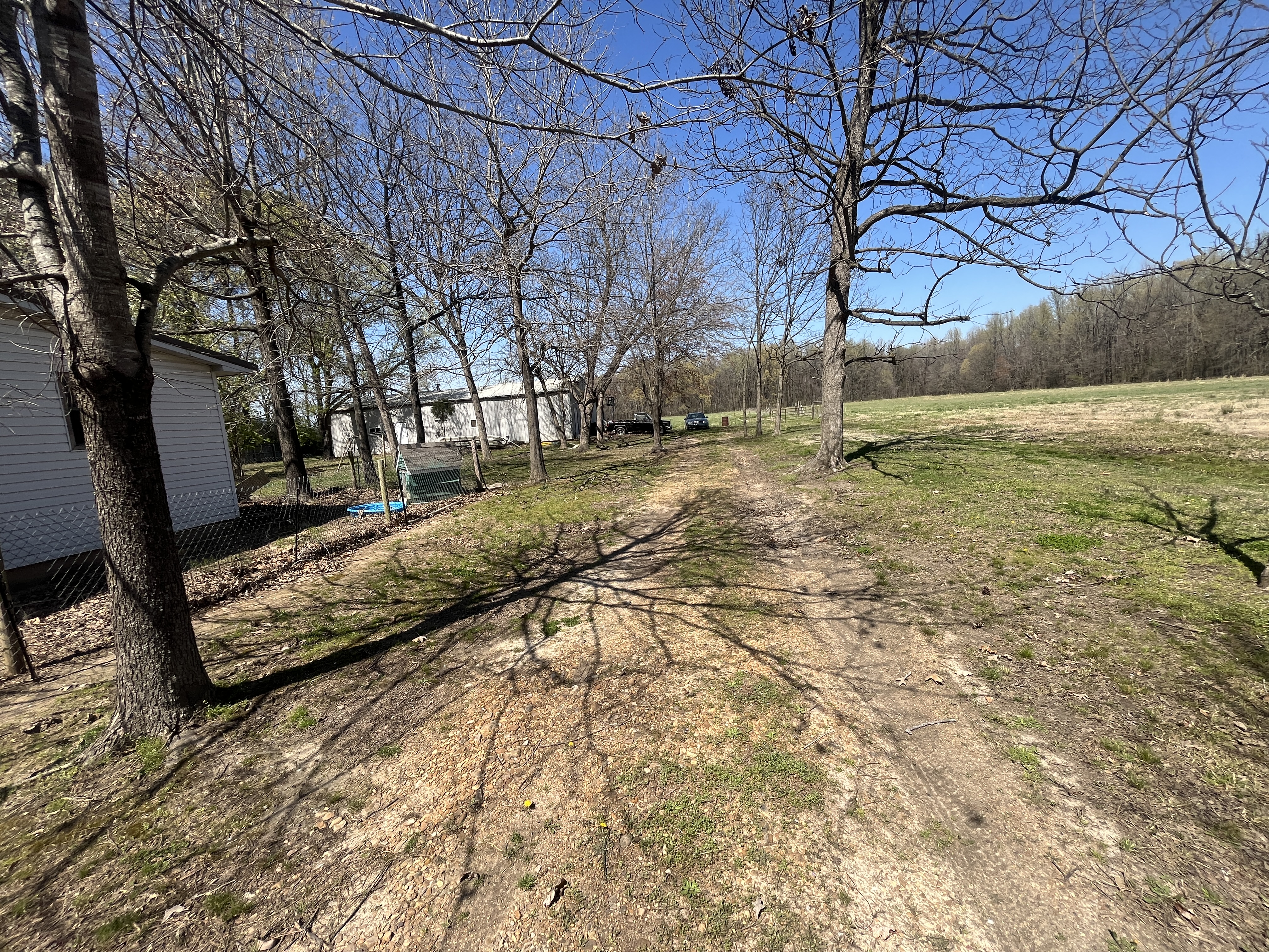 Real Estate & Personal Property Auction Image