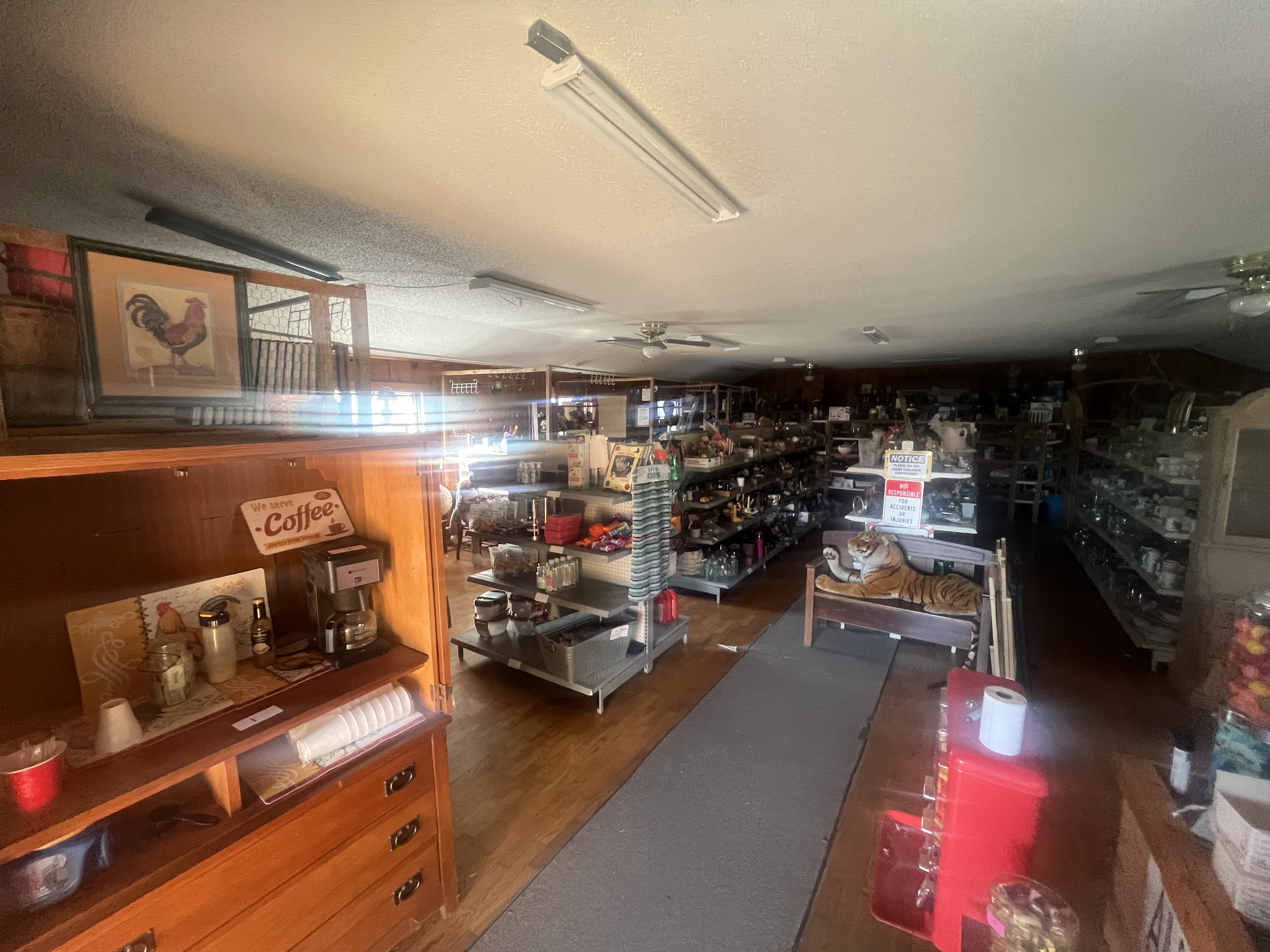 Real Estate & Retail Business Liquidation Image