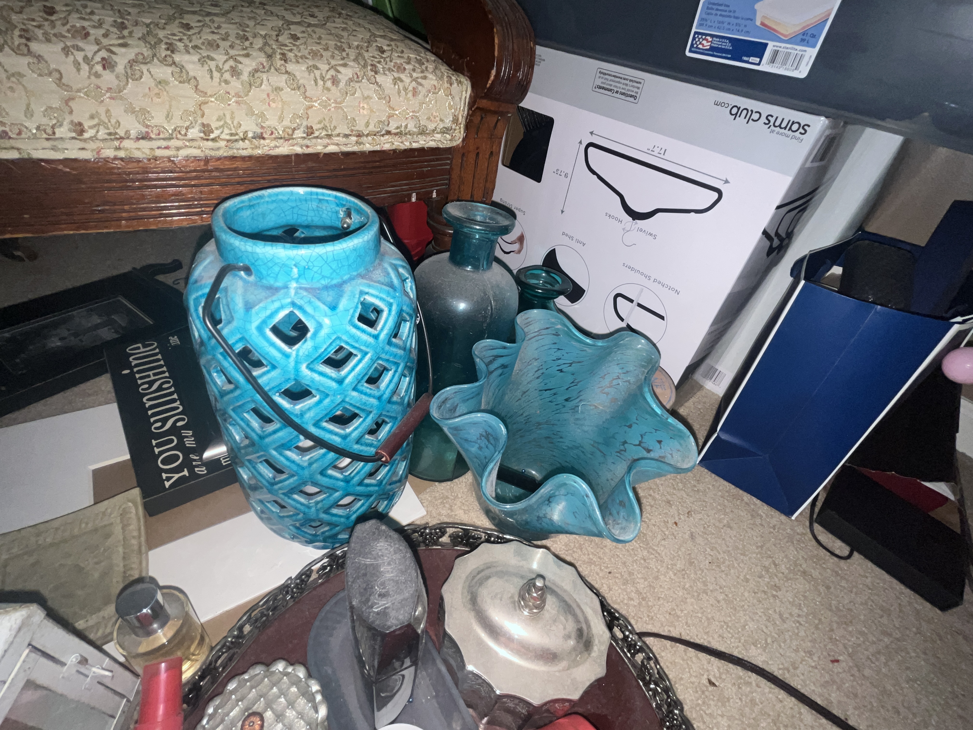 Moving Auction Image