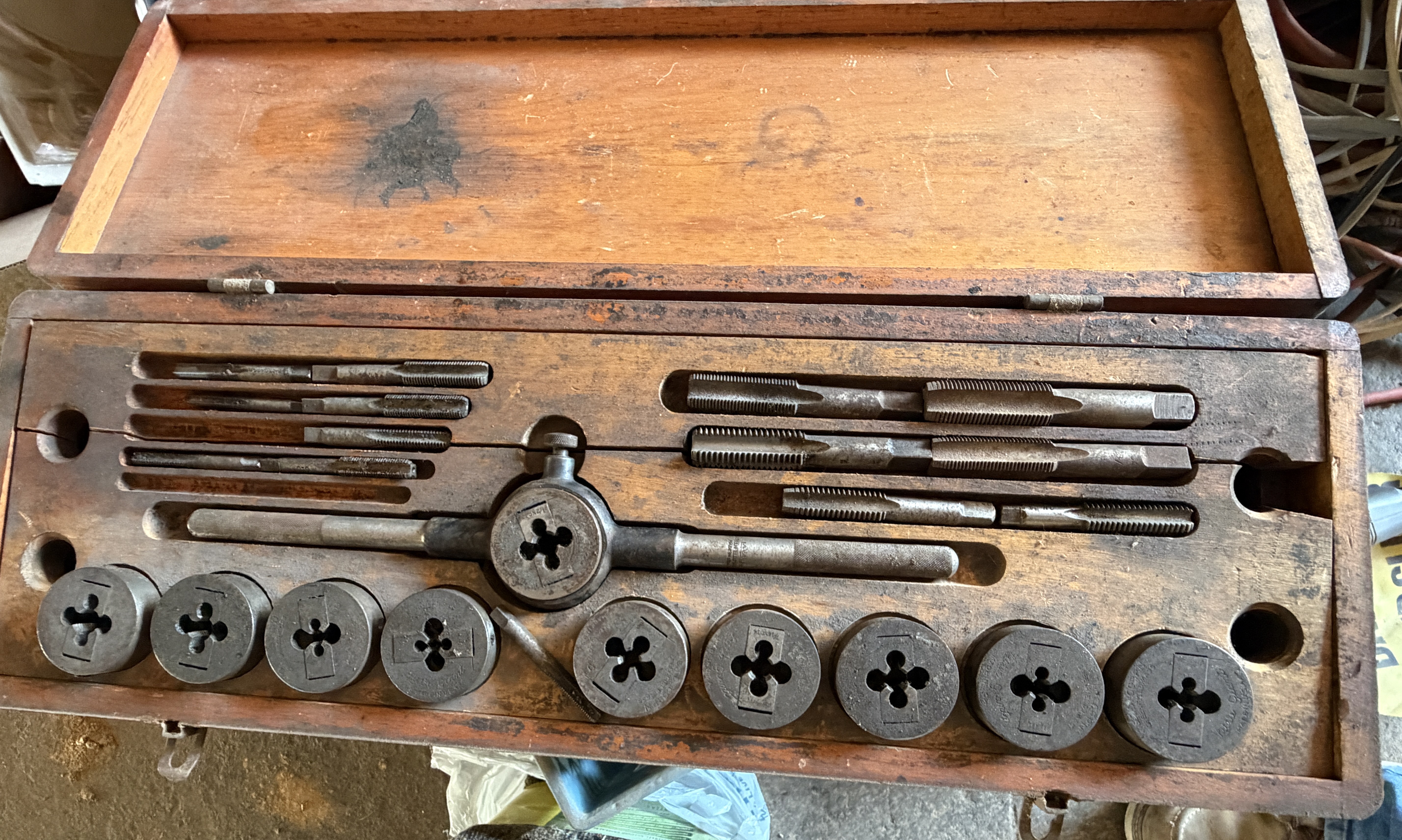 Moving/Reduction Auction Image