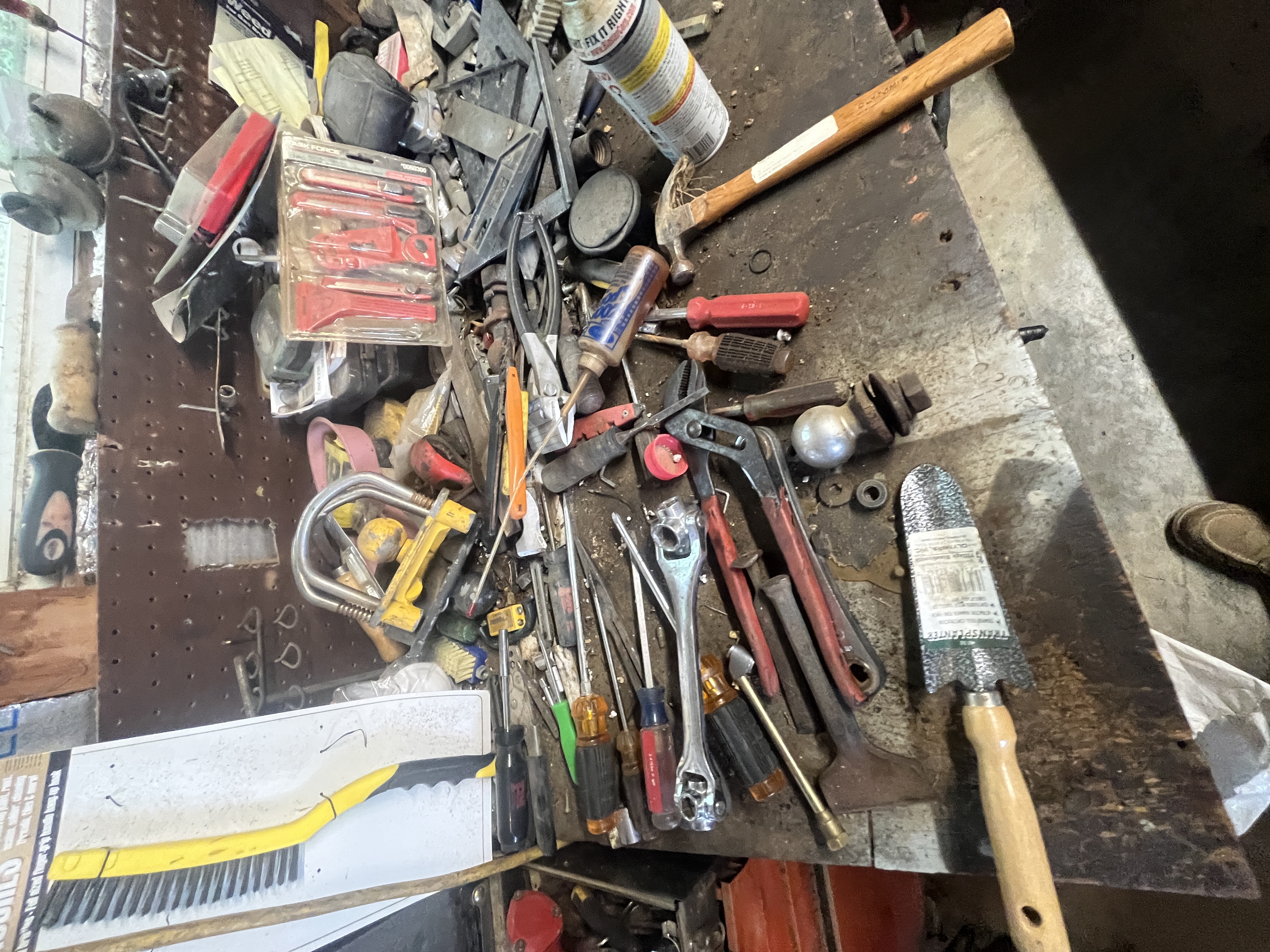 Moving Auction Image