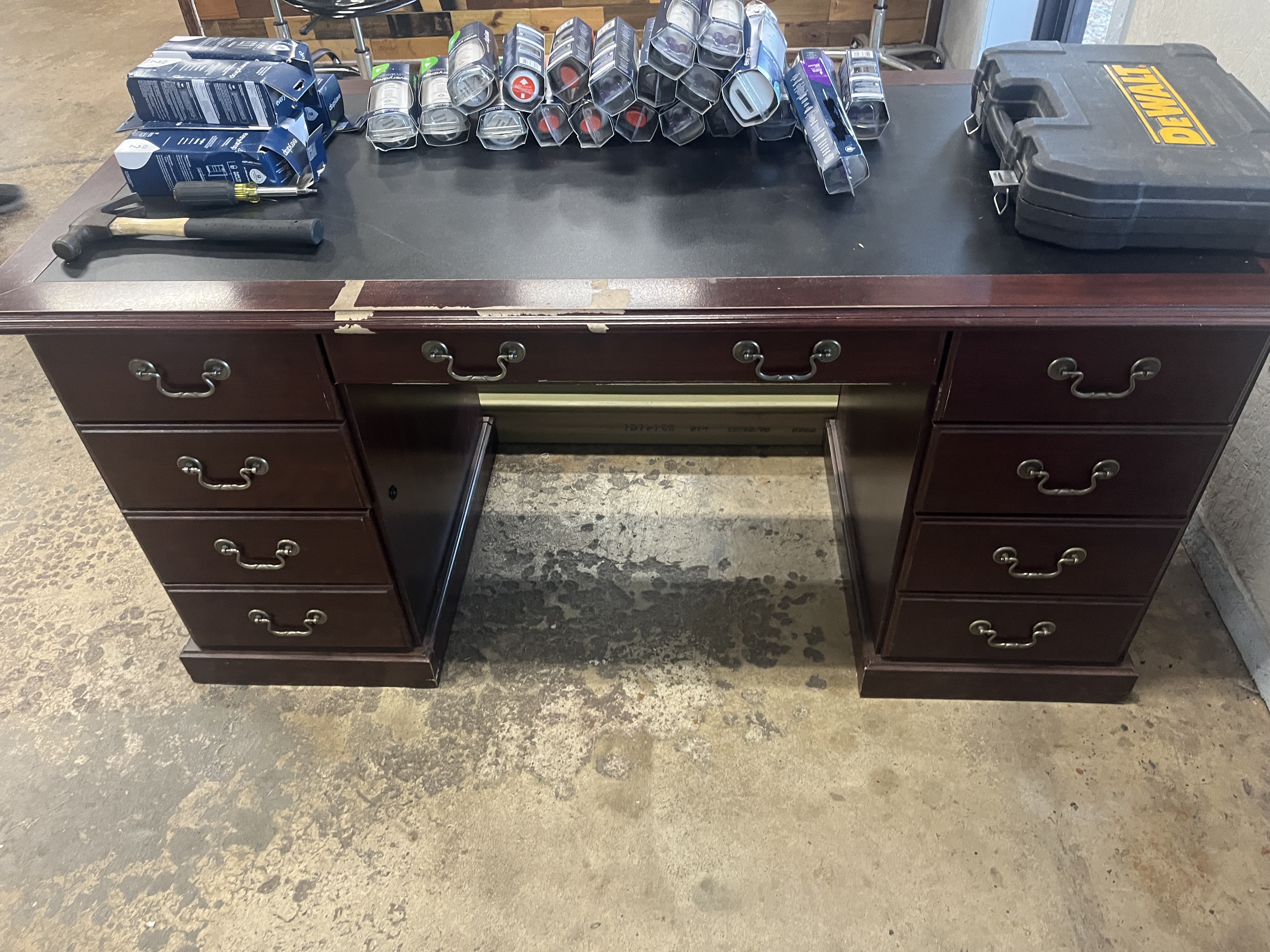 Appliance & Small Engine Parts Sellout Image