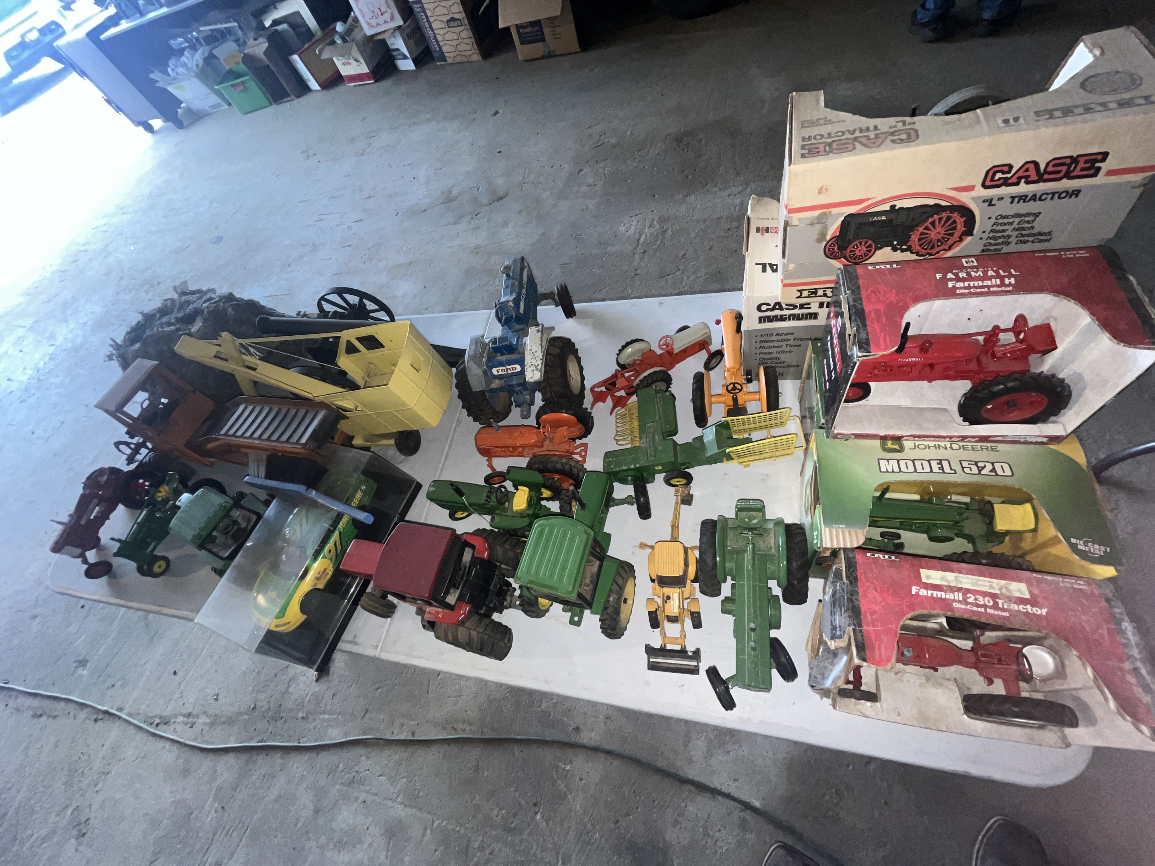 Collector's Dream Auction Image