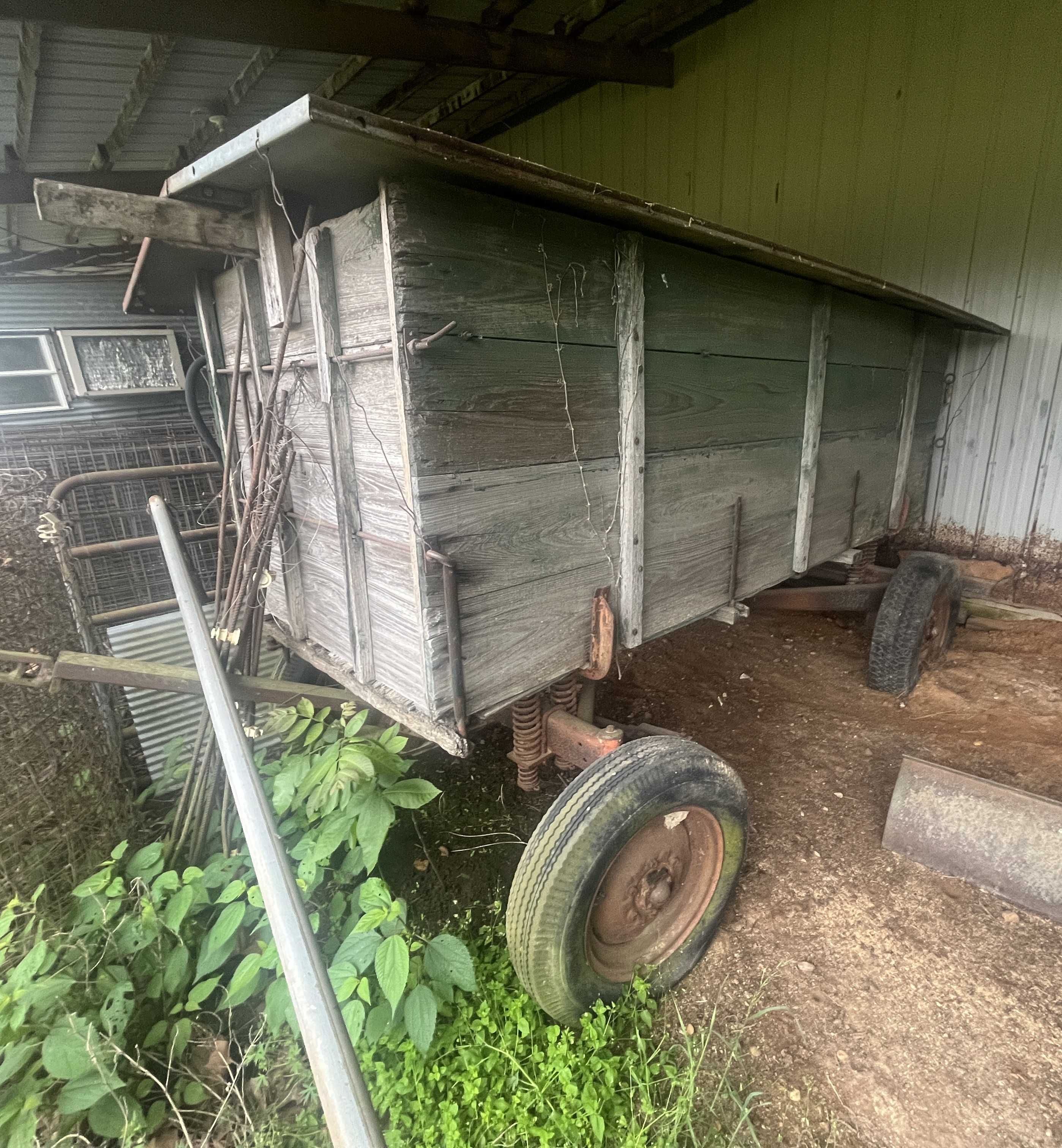 Real Estate & Personal Property Auction Image