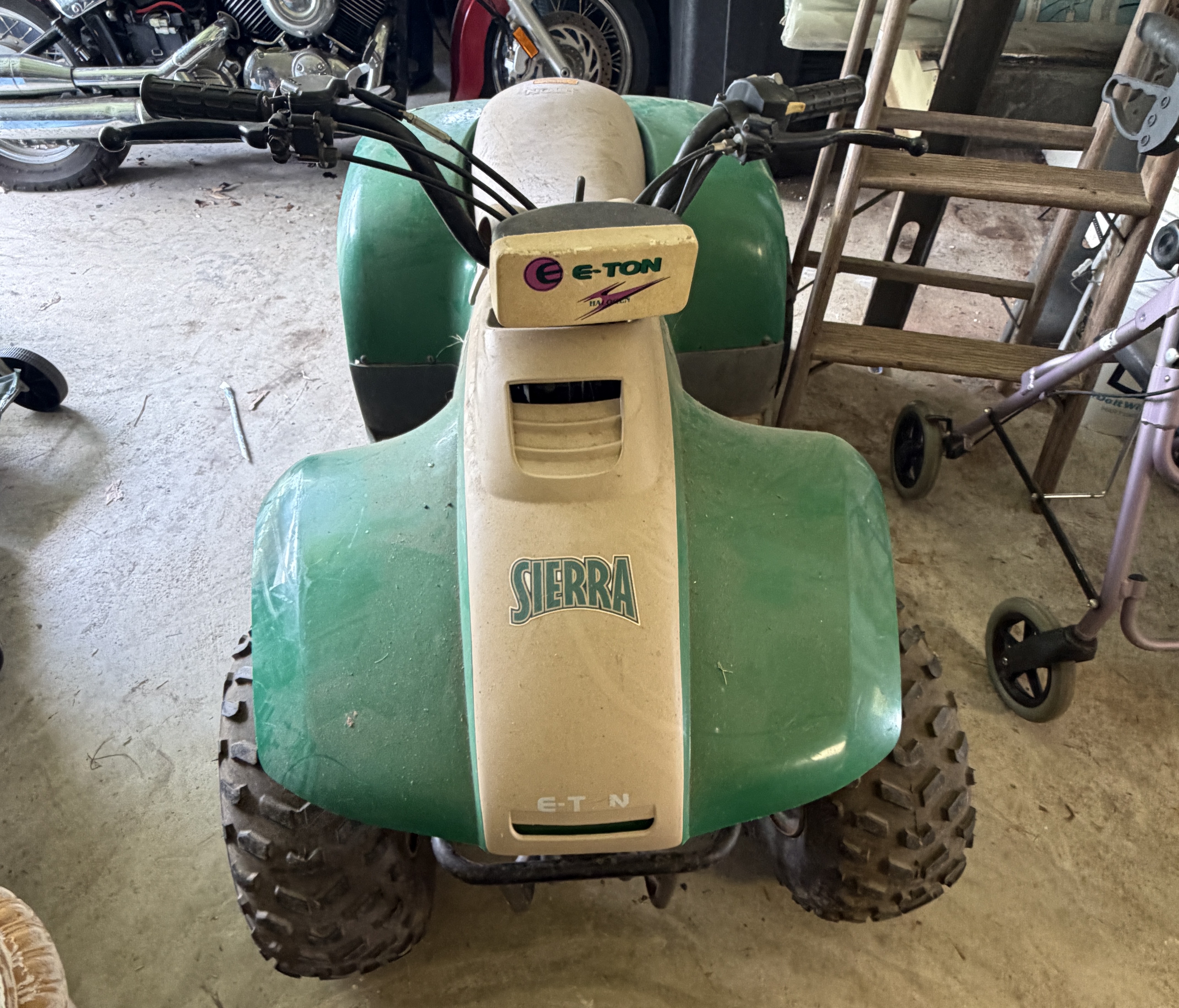 Estate Auction Image