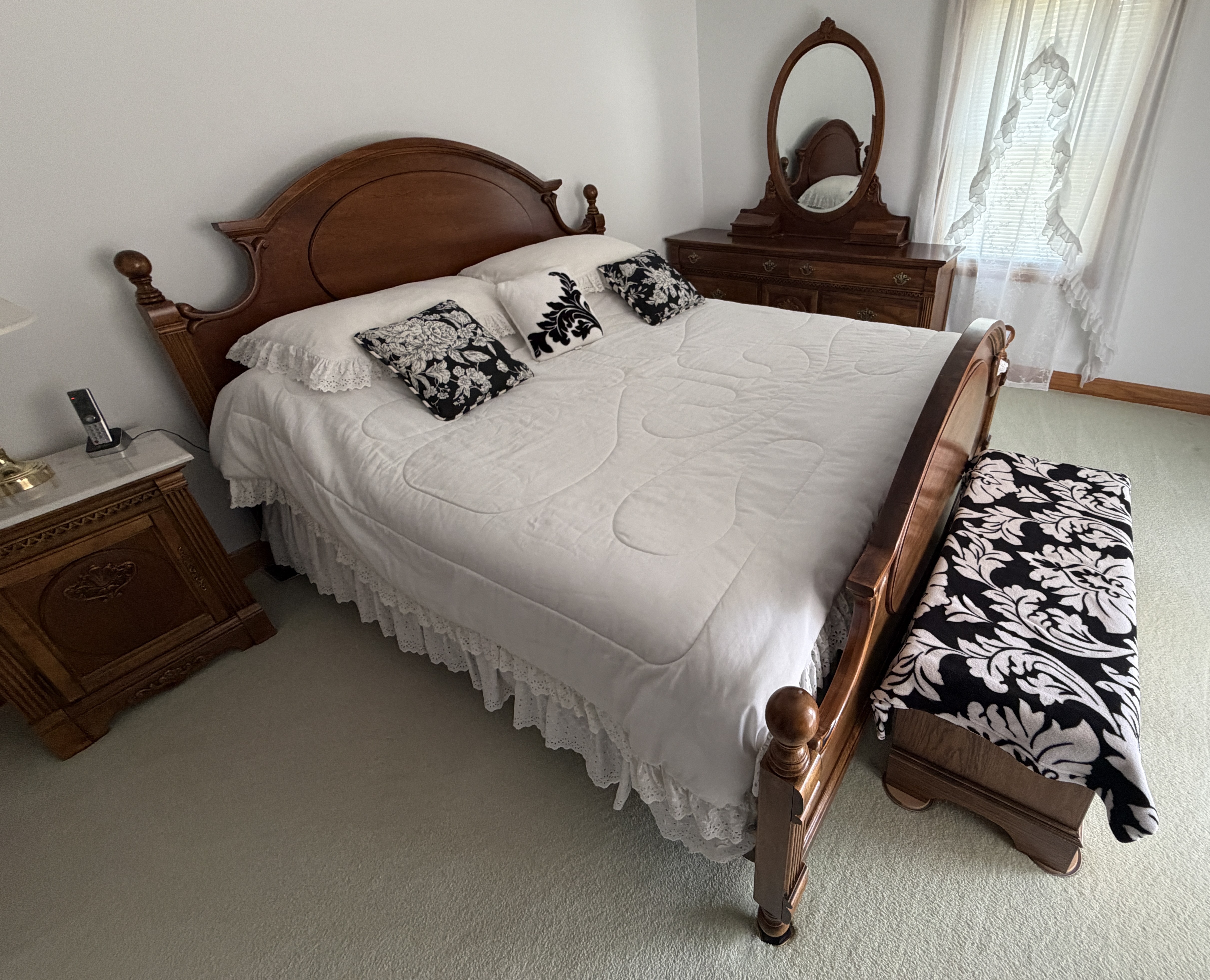 Moving/Reduction Auction Image
