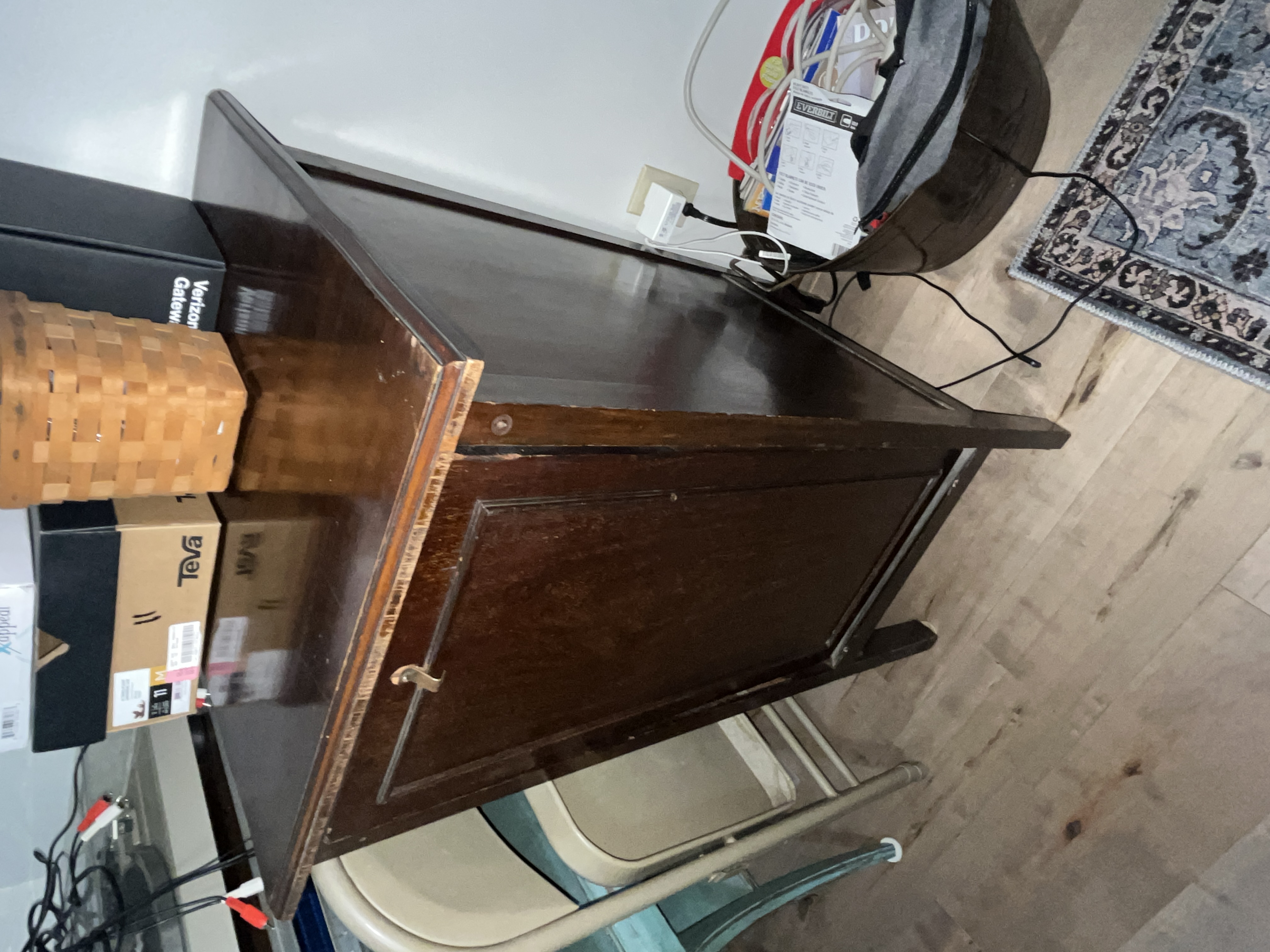 Moving Auction Image