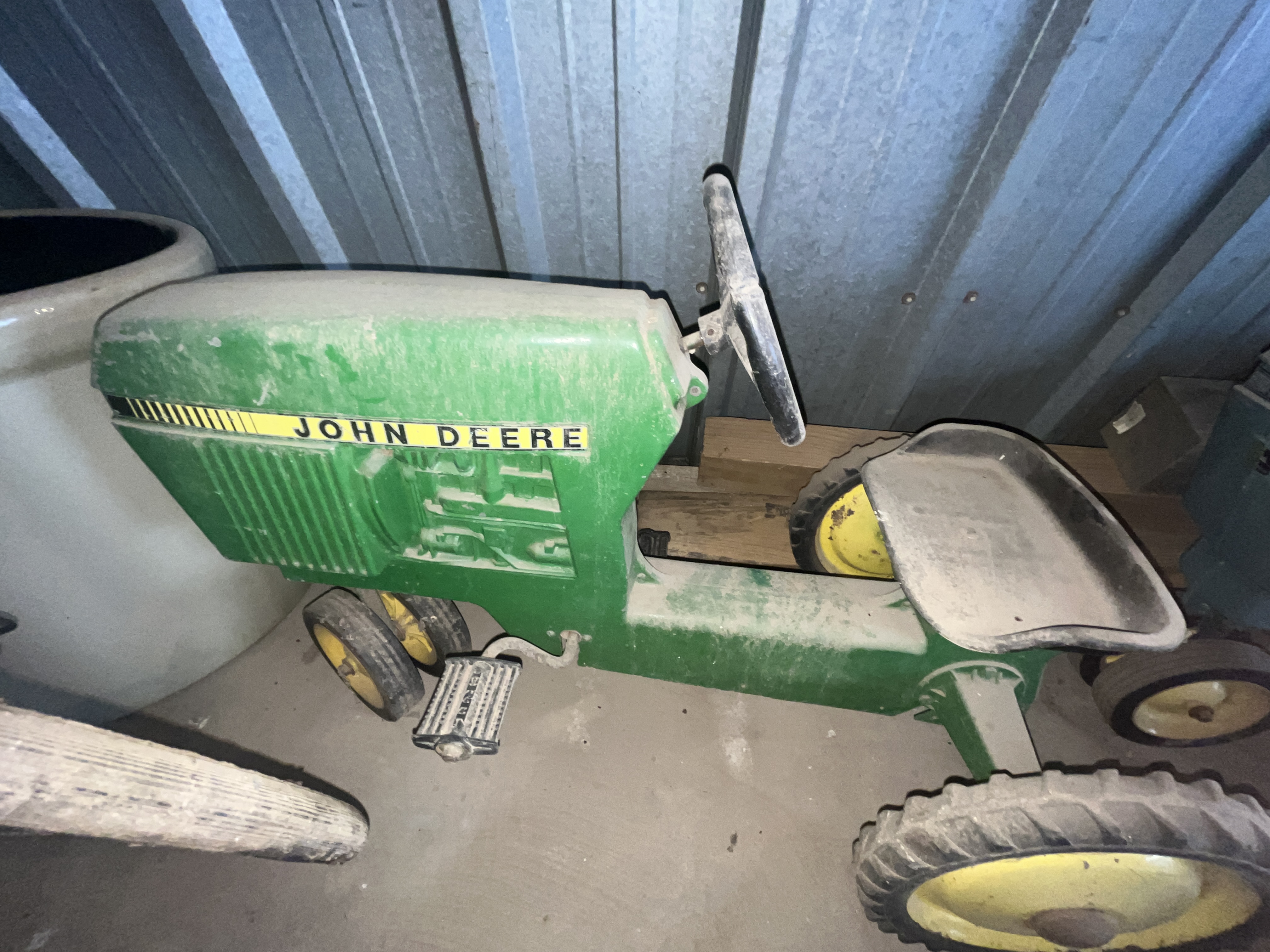 Collector's Dream Auction Image