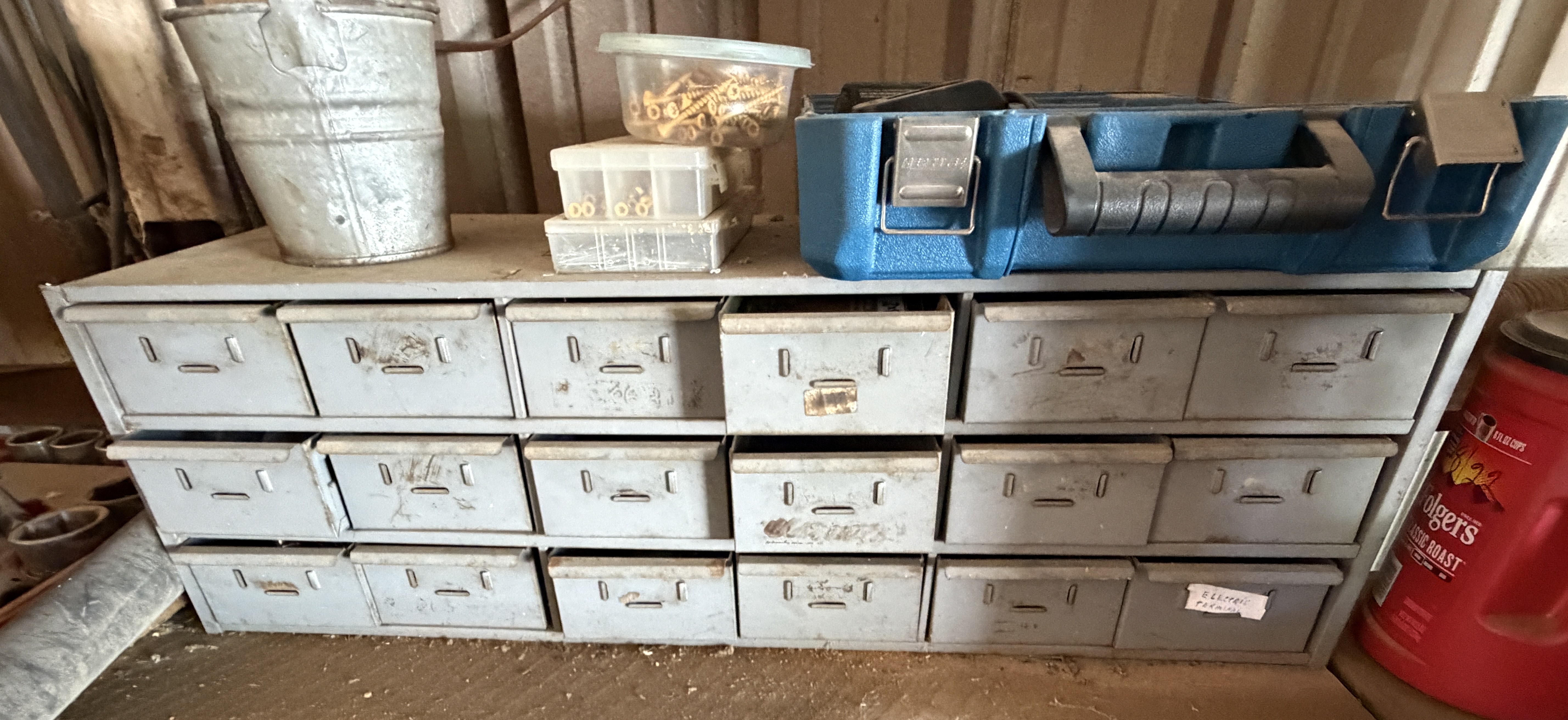 Moving/Reduction Auction Image
