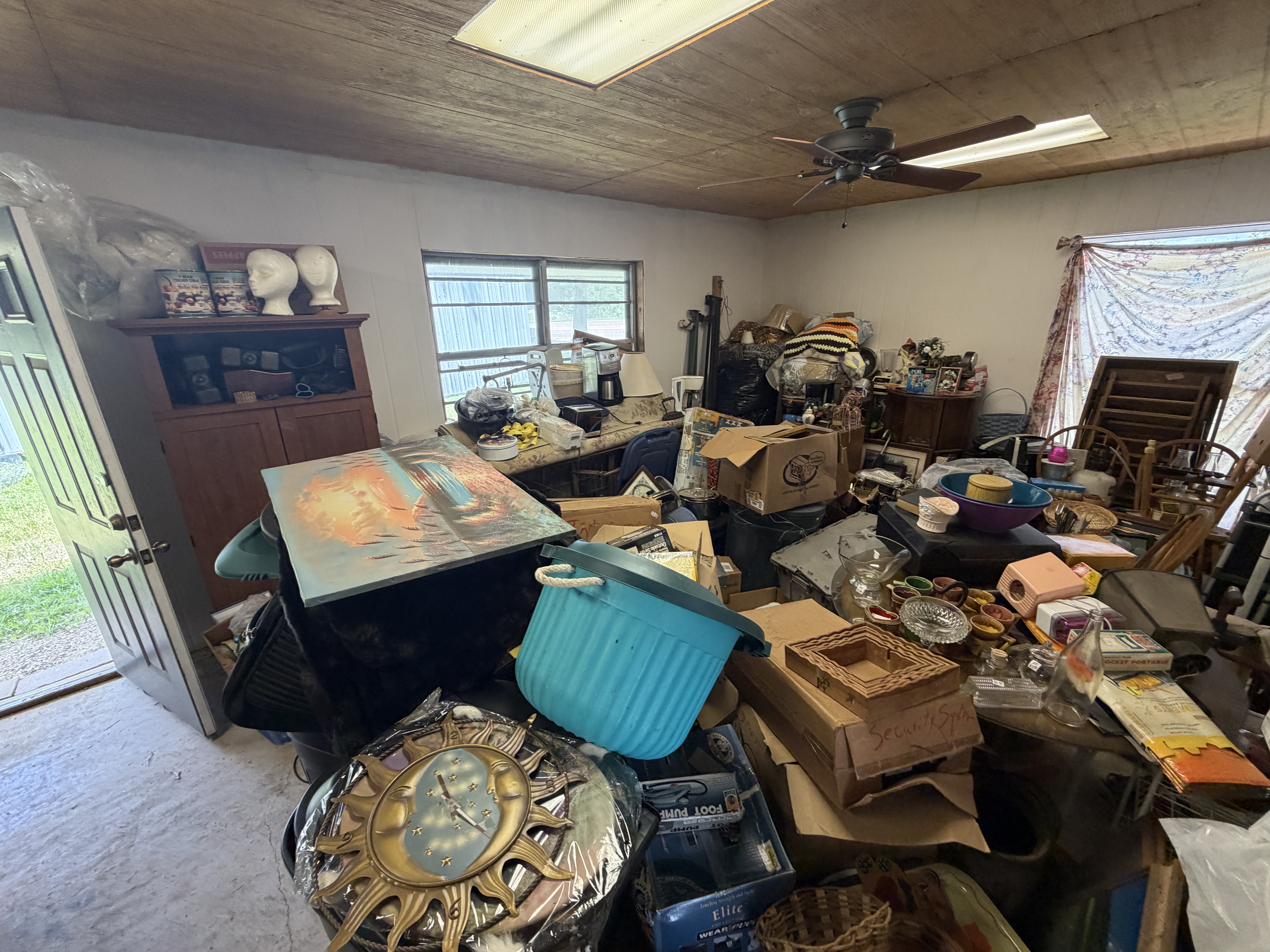 Estate Auction Image