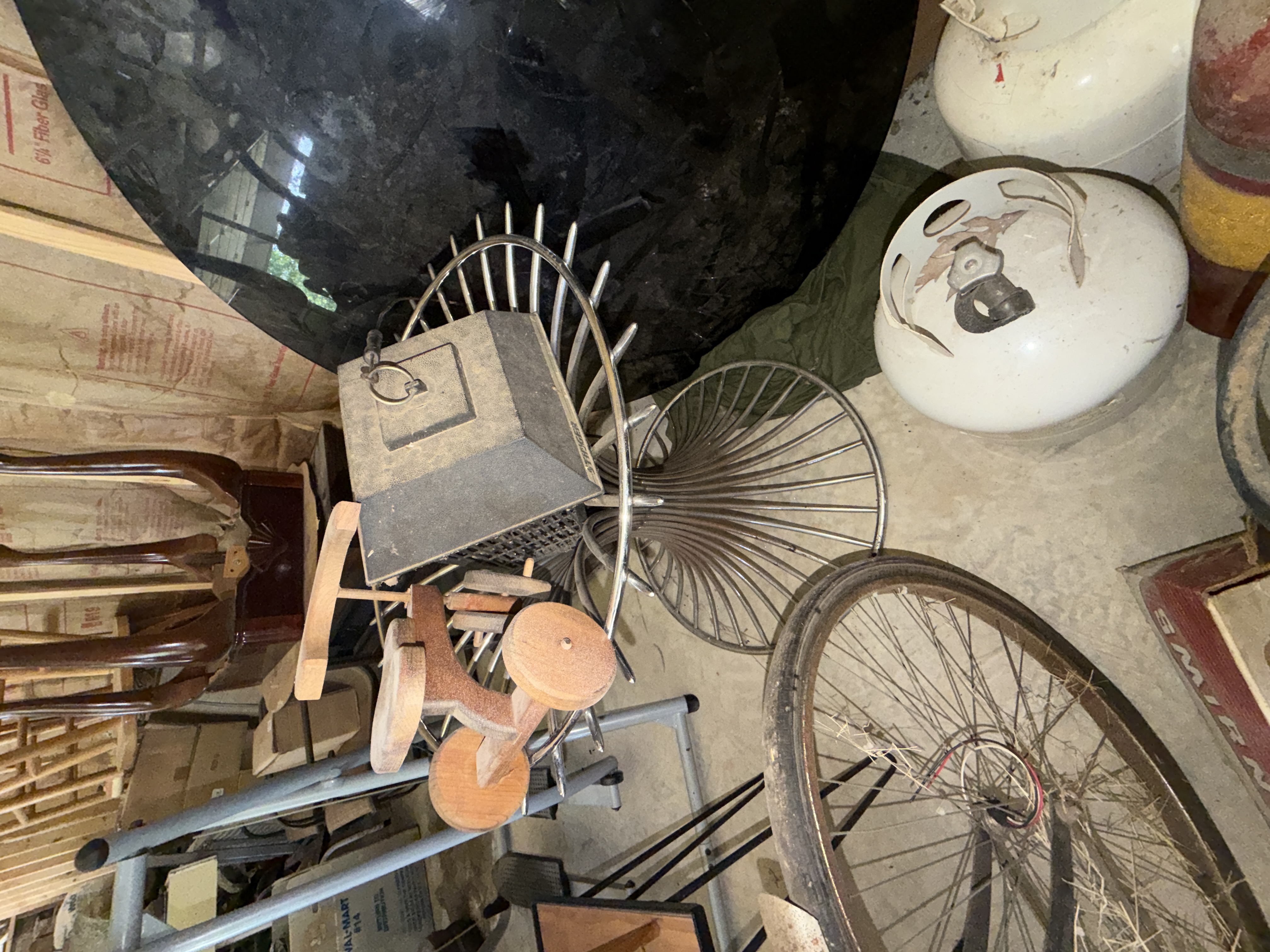 Estate Auction Image