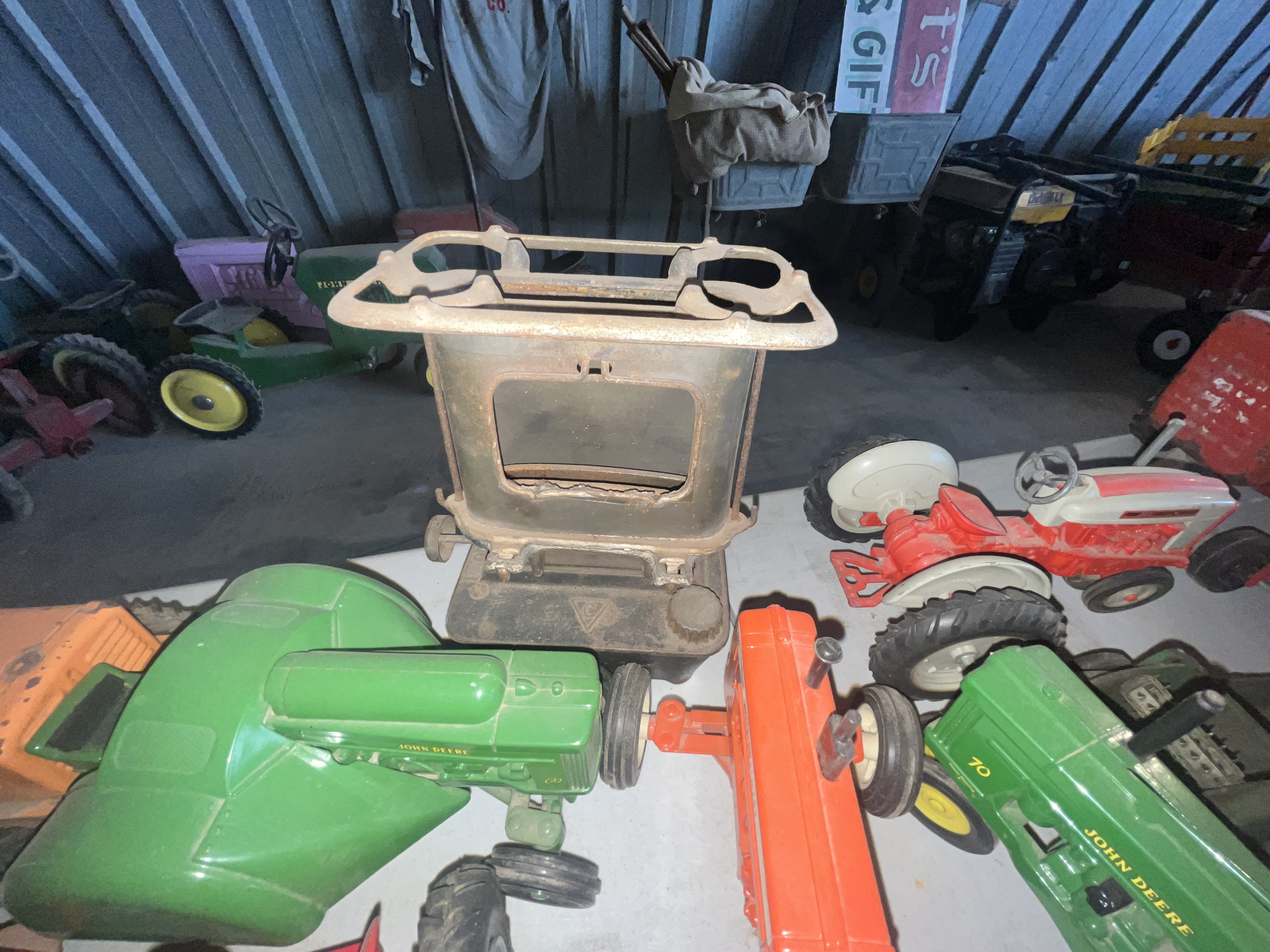 Collector's Dream Auction Image