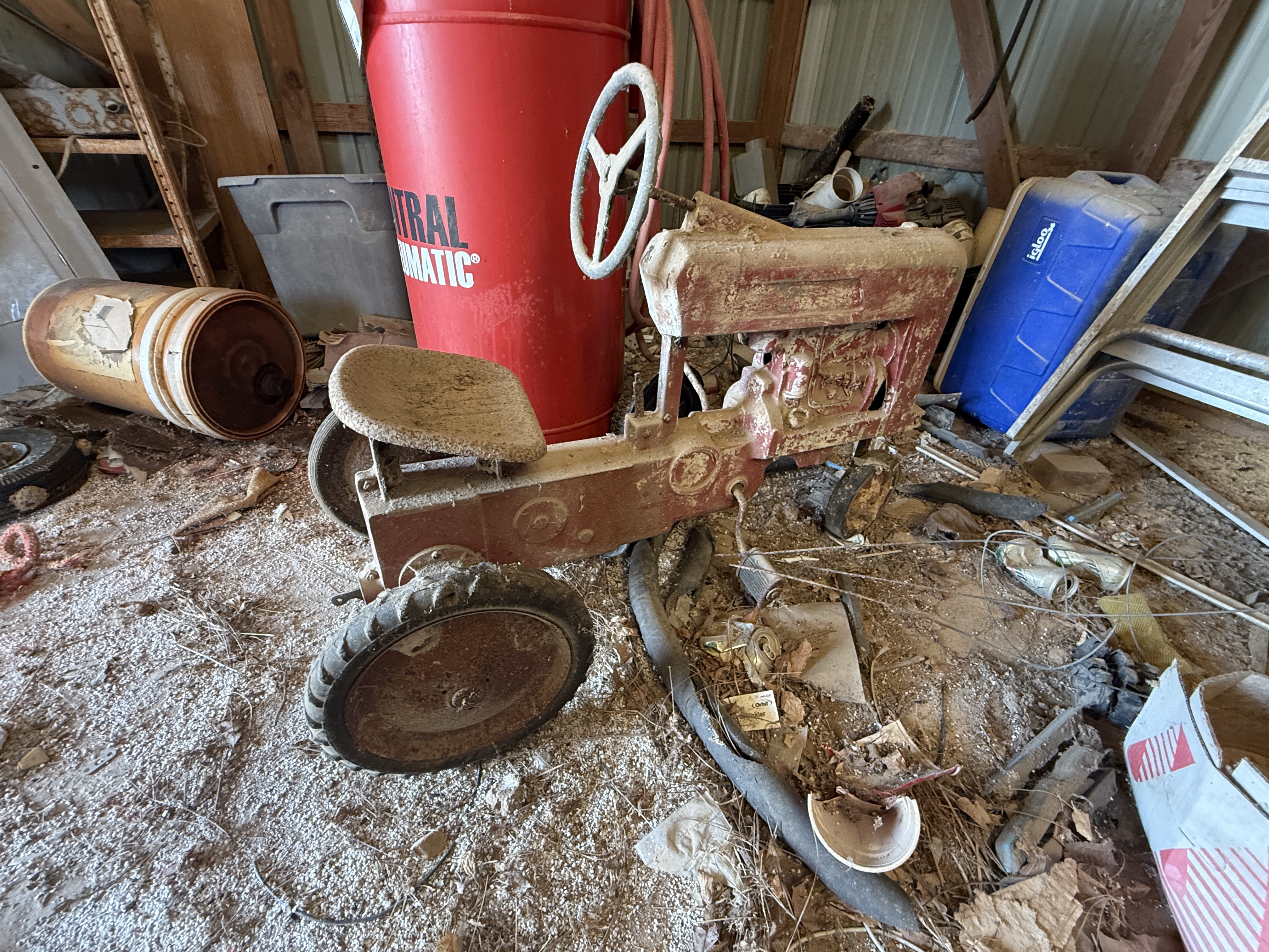 Real Estate & Personal Property Auction Image