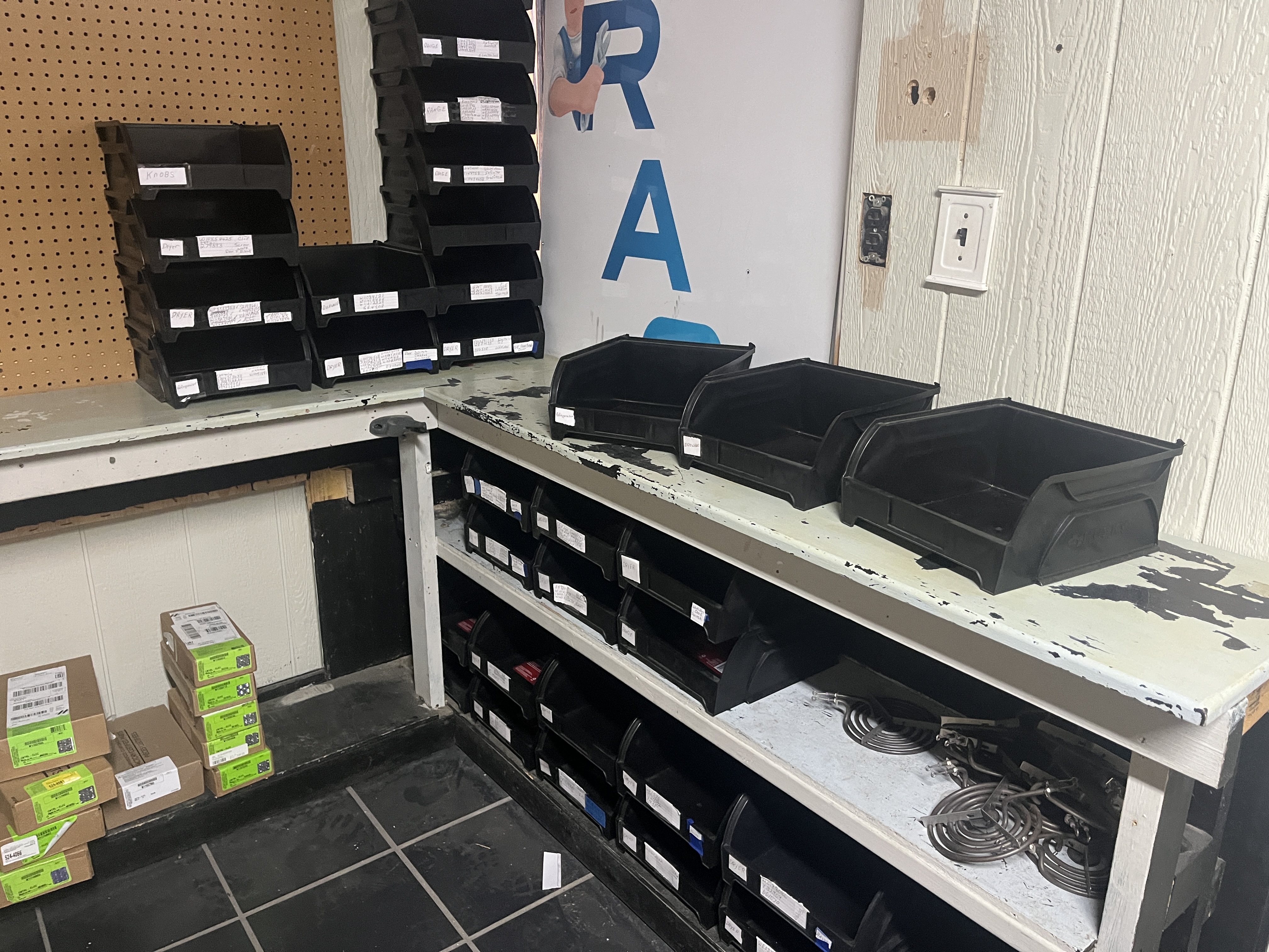 Appliance & Small Engine Parts Sellout Image