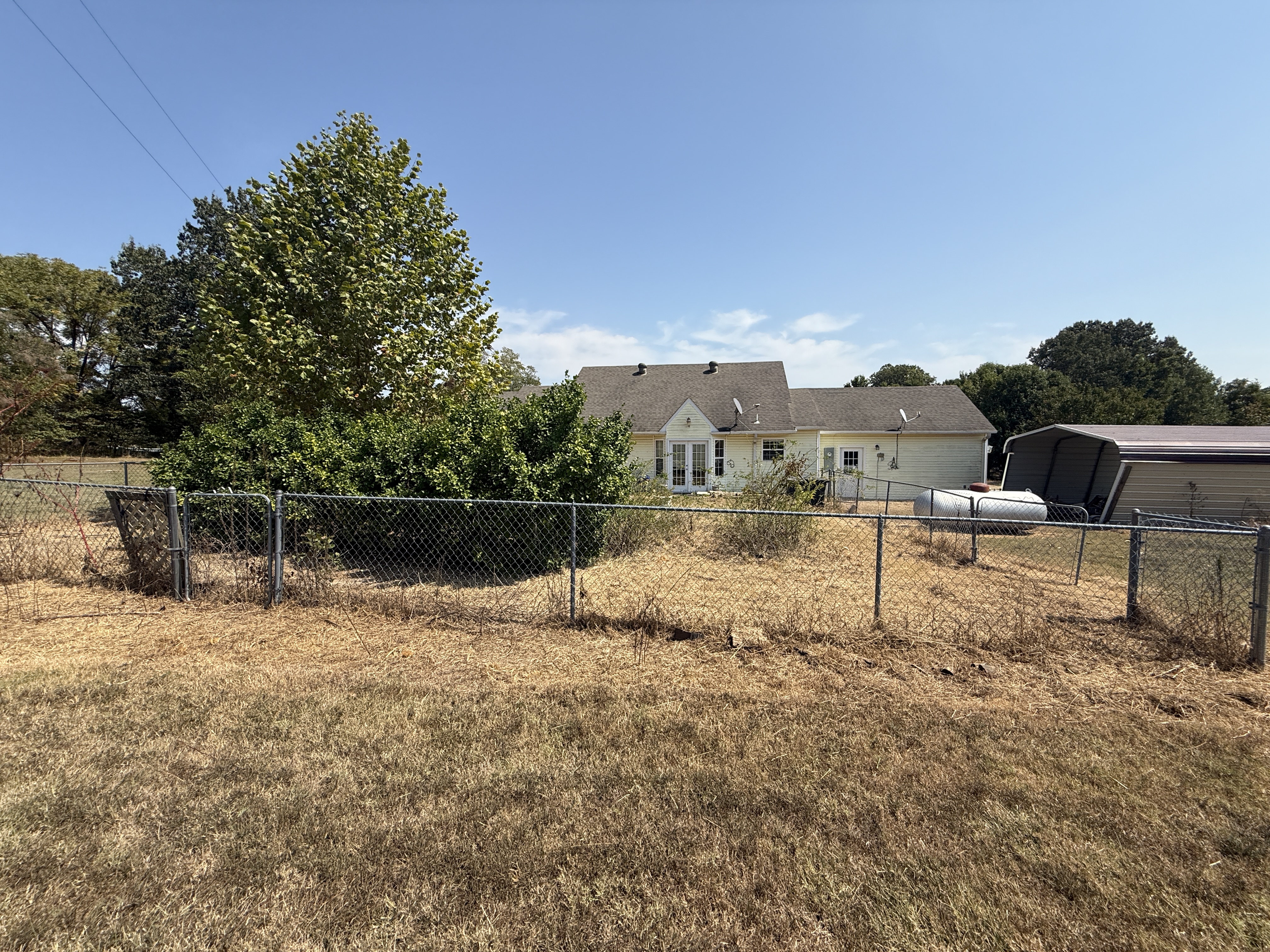 Real Estate & Personal Property Auction Image