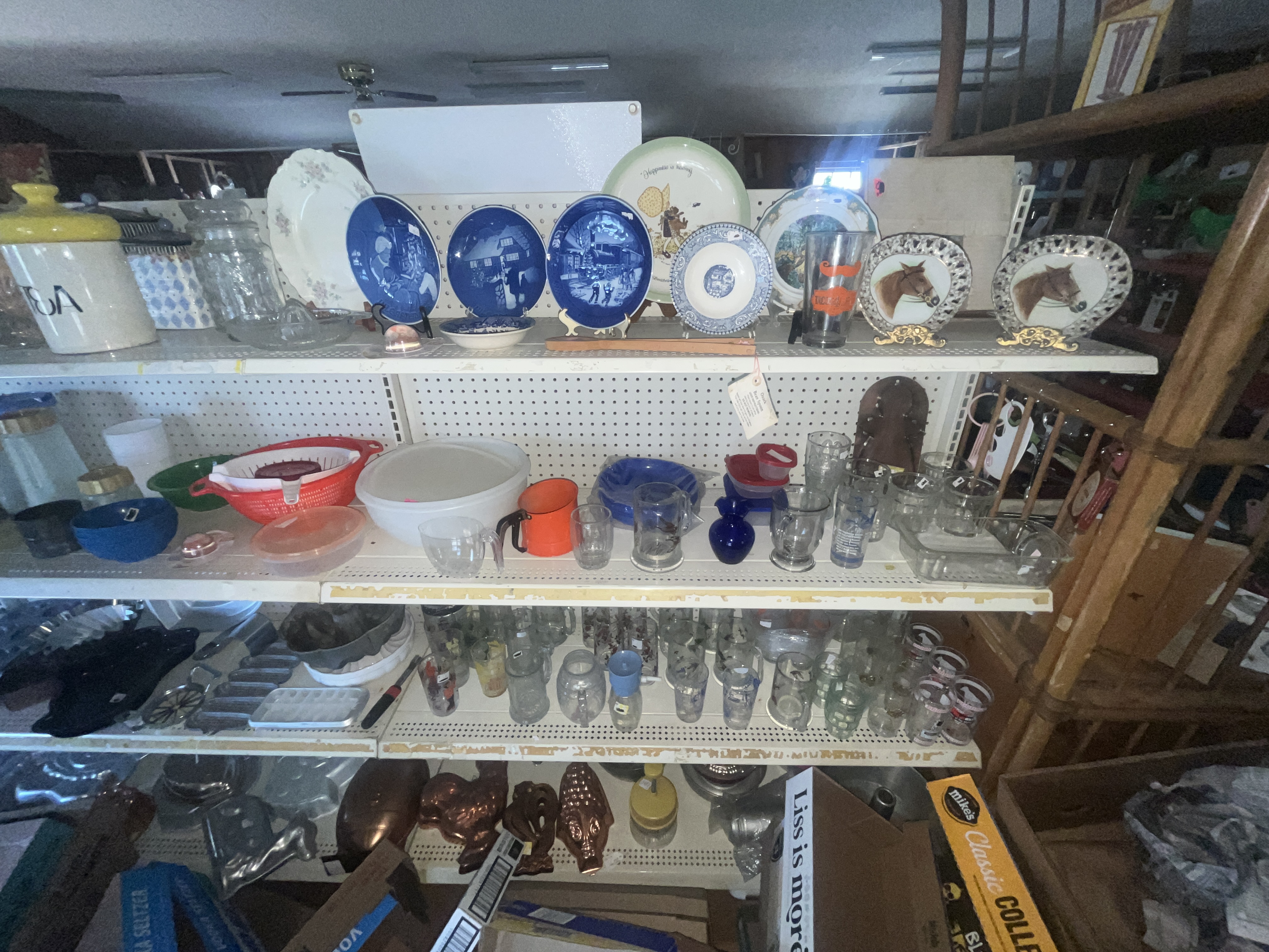 Real Estate & Retail Business Liquidation Image