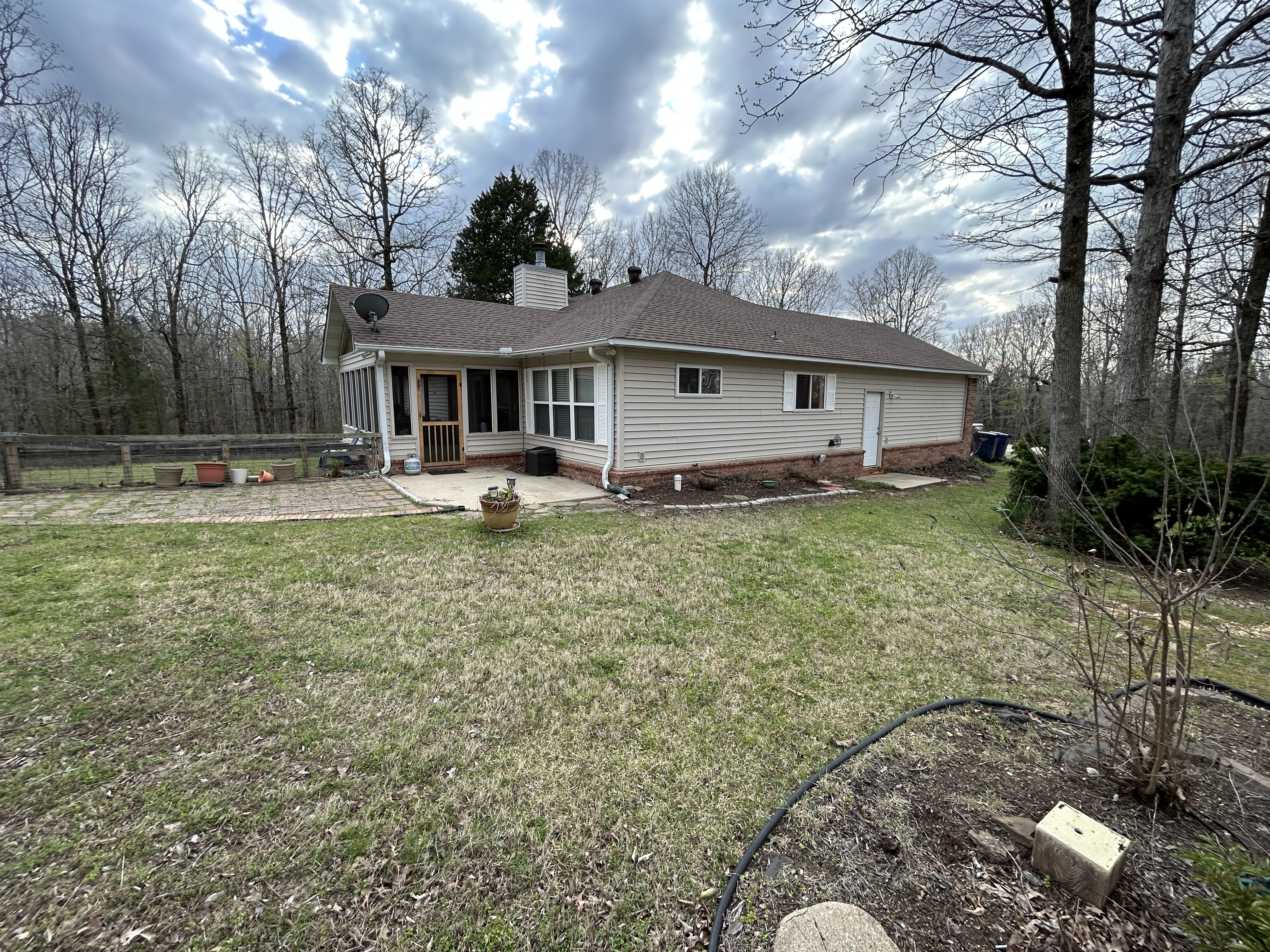 Real Estate & Personal Property Auction Image