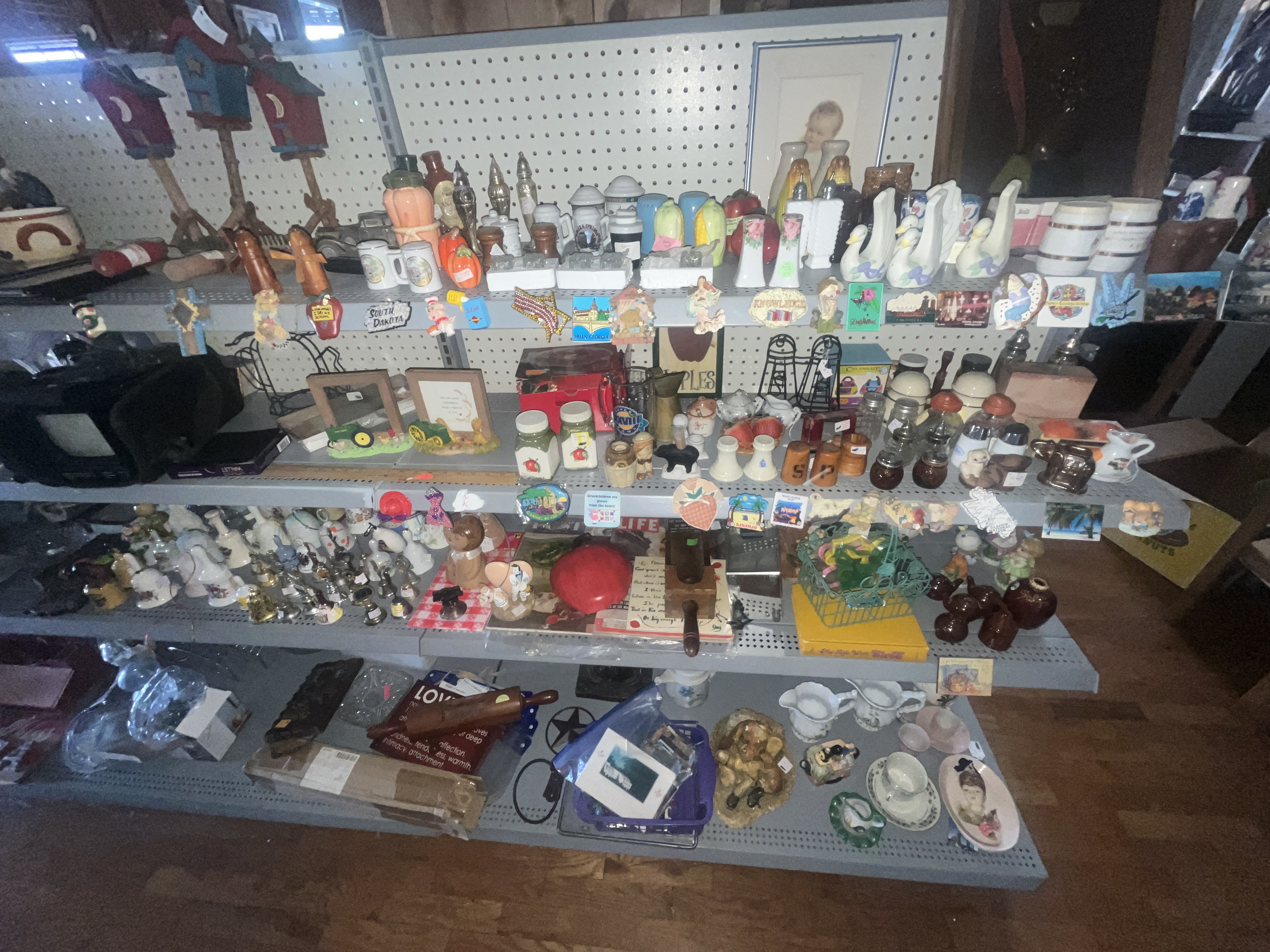 Real Estate & Retail Business Liquidation Image