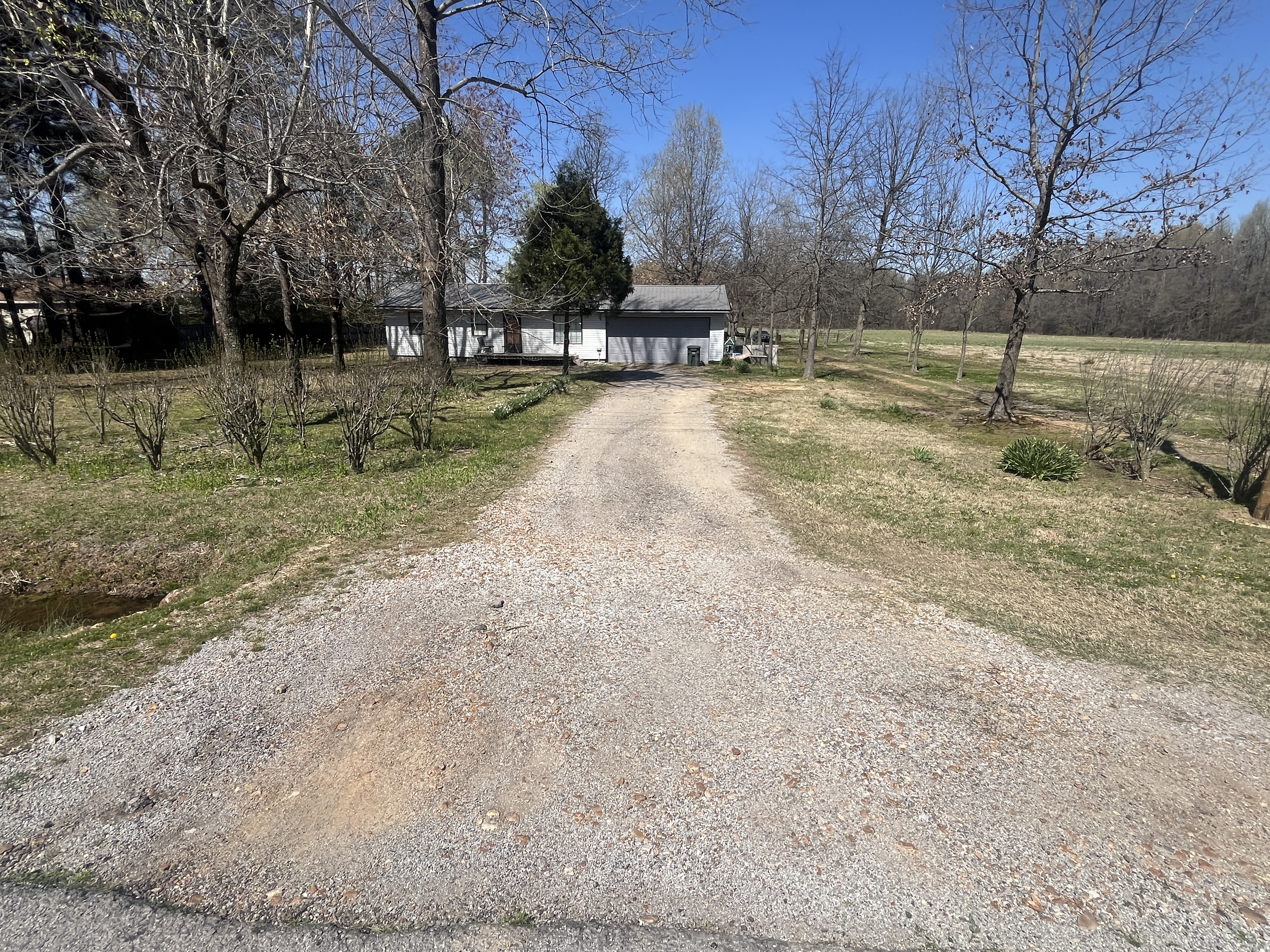 Real Estate & Personal Property Auction Image