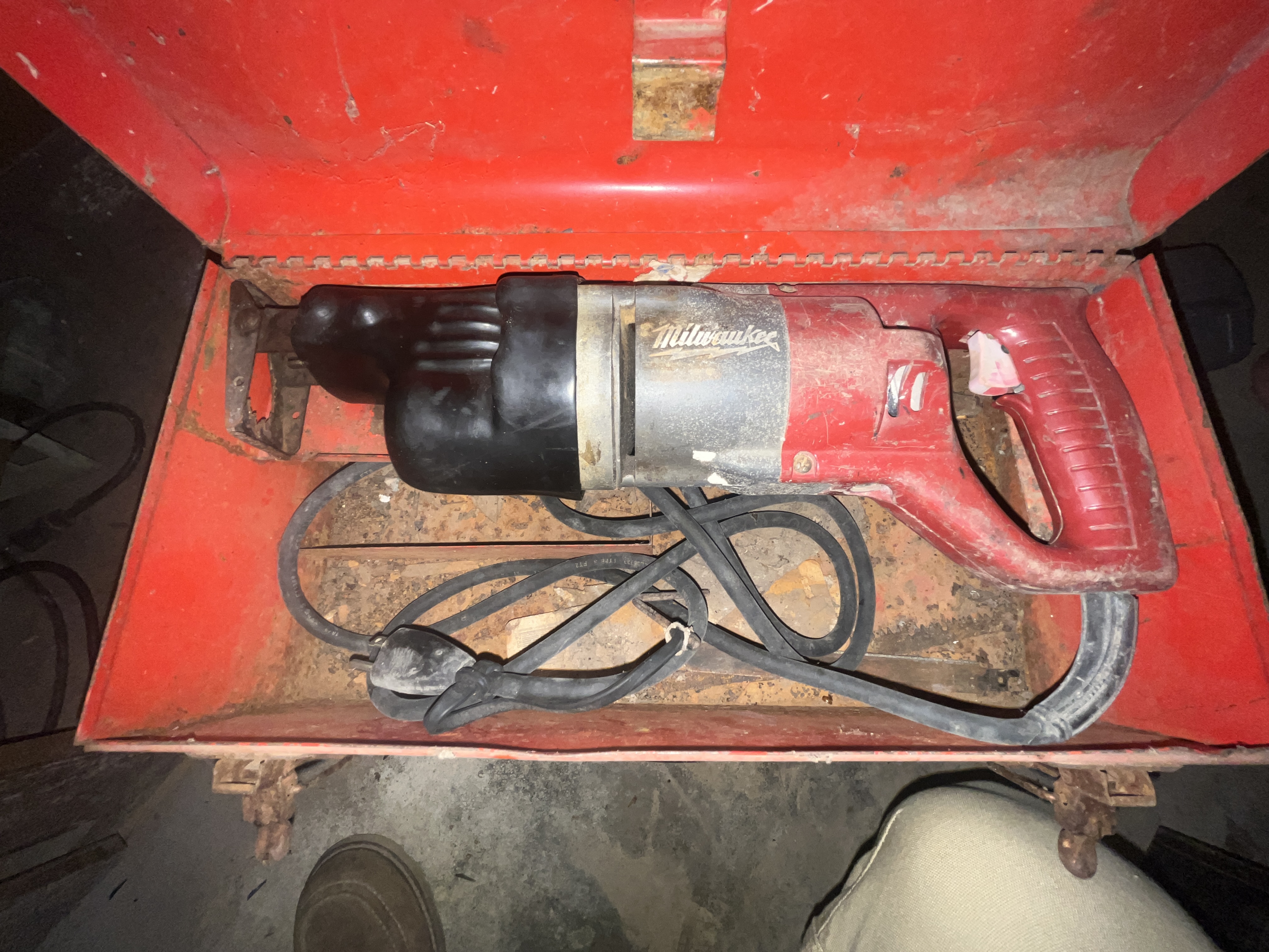 Moving Auction Image