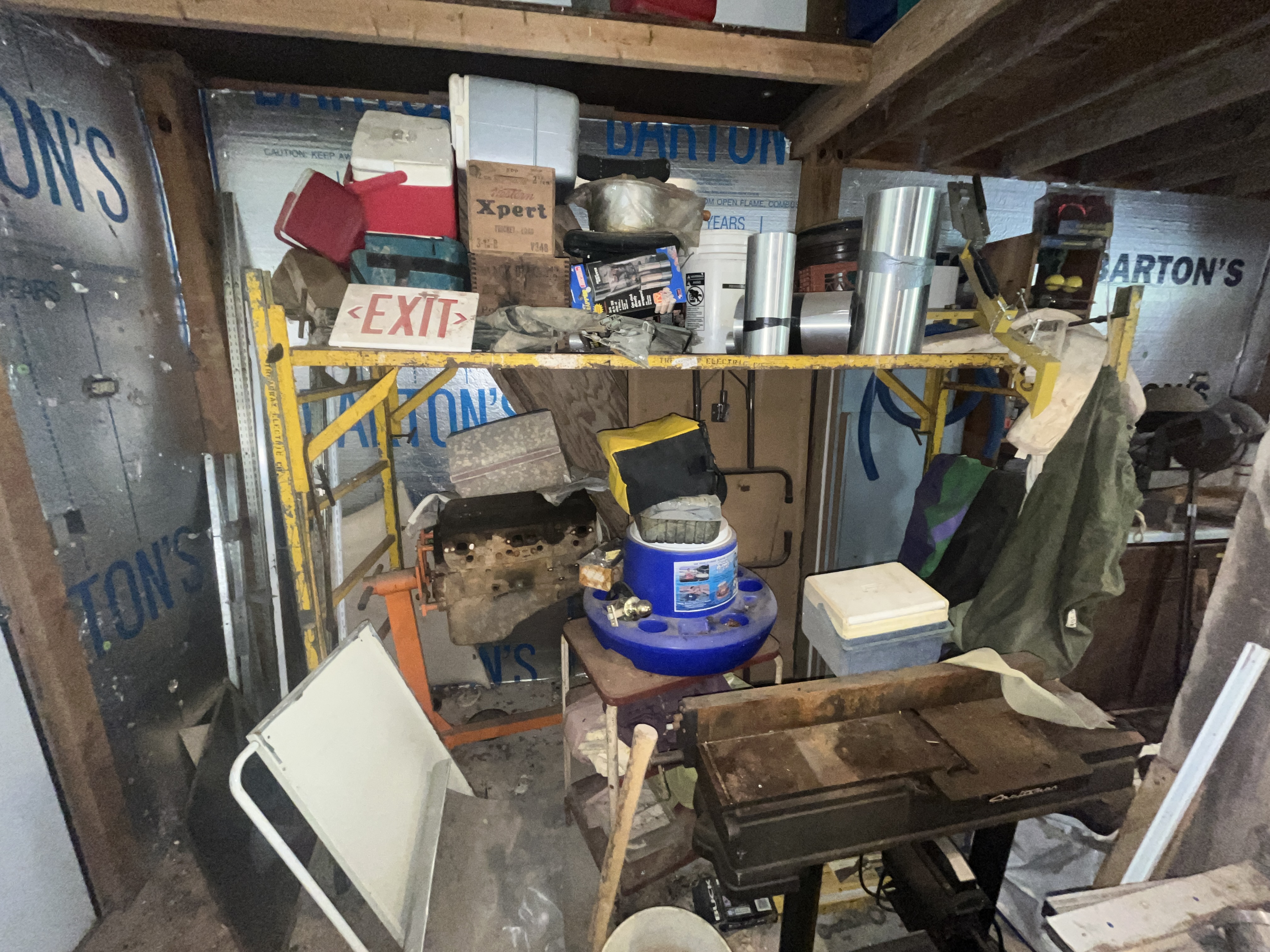 Moving Auction Image
