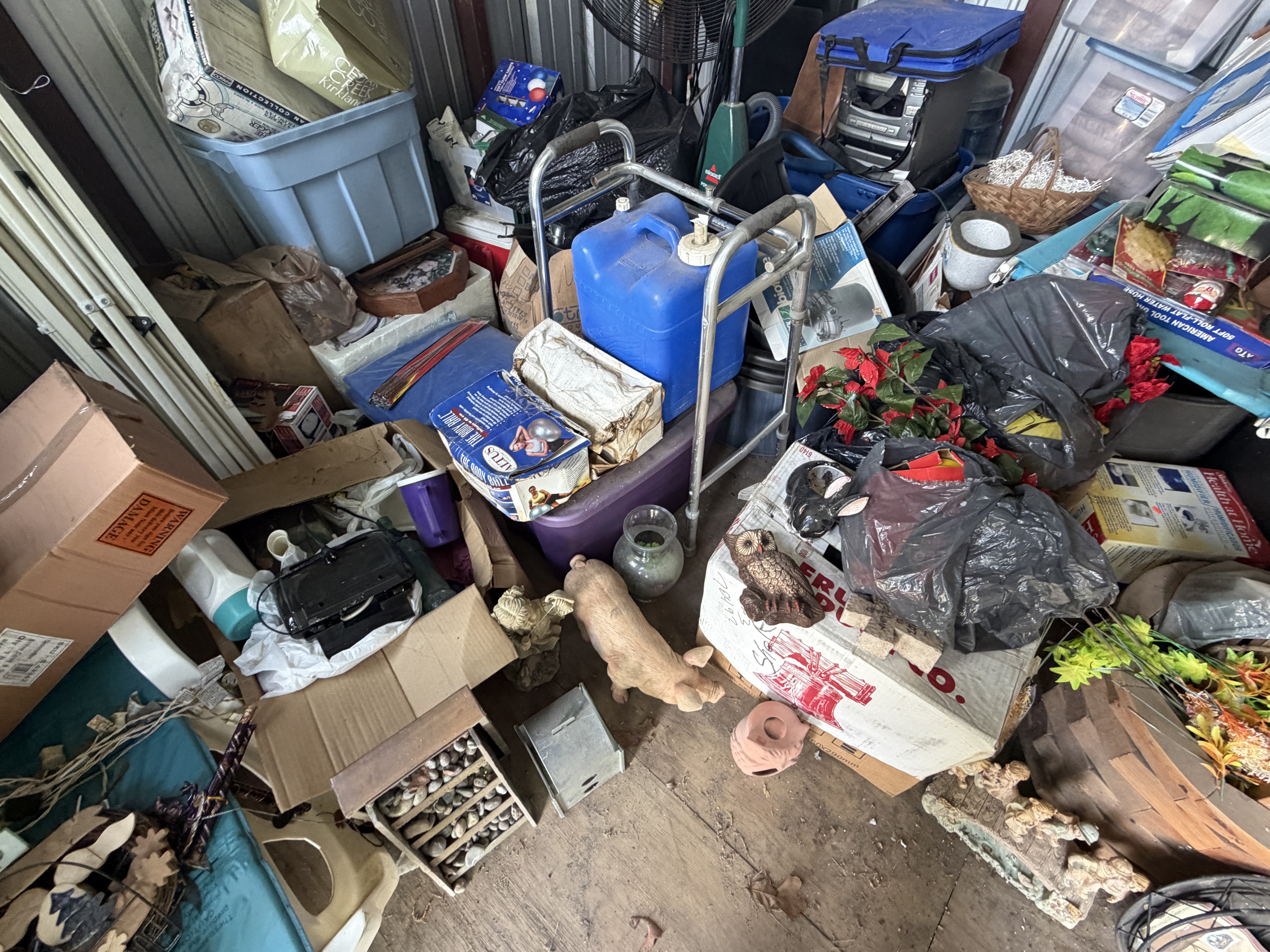 Estate Auction Image