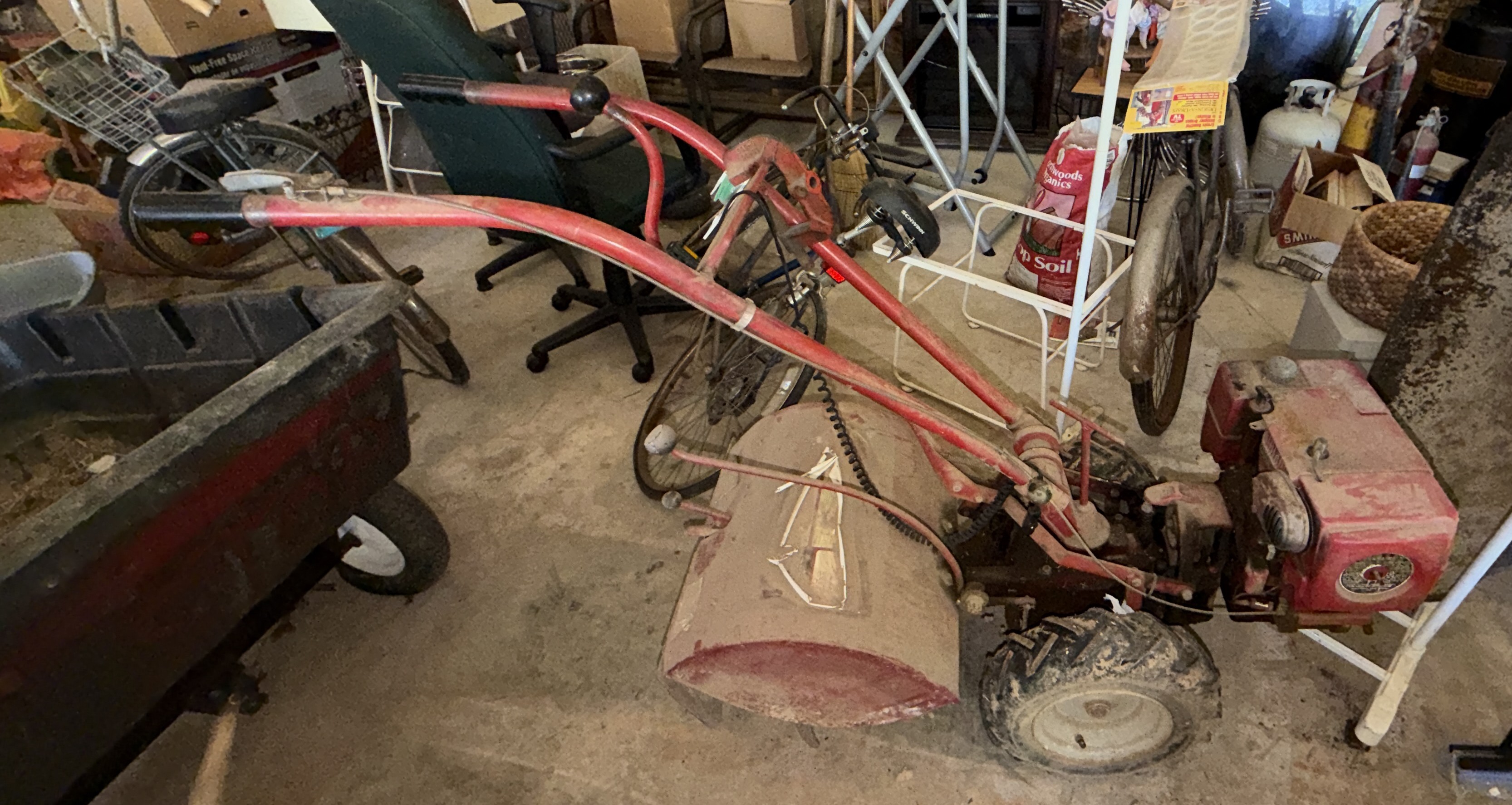 Estate Auction Image