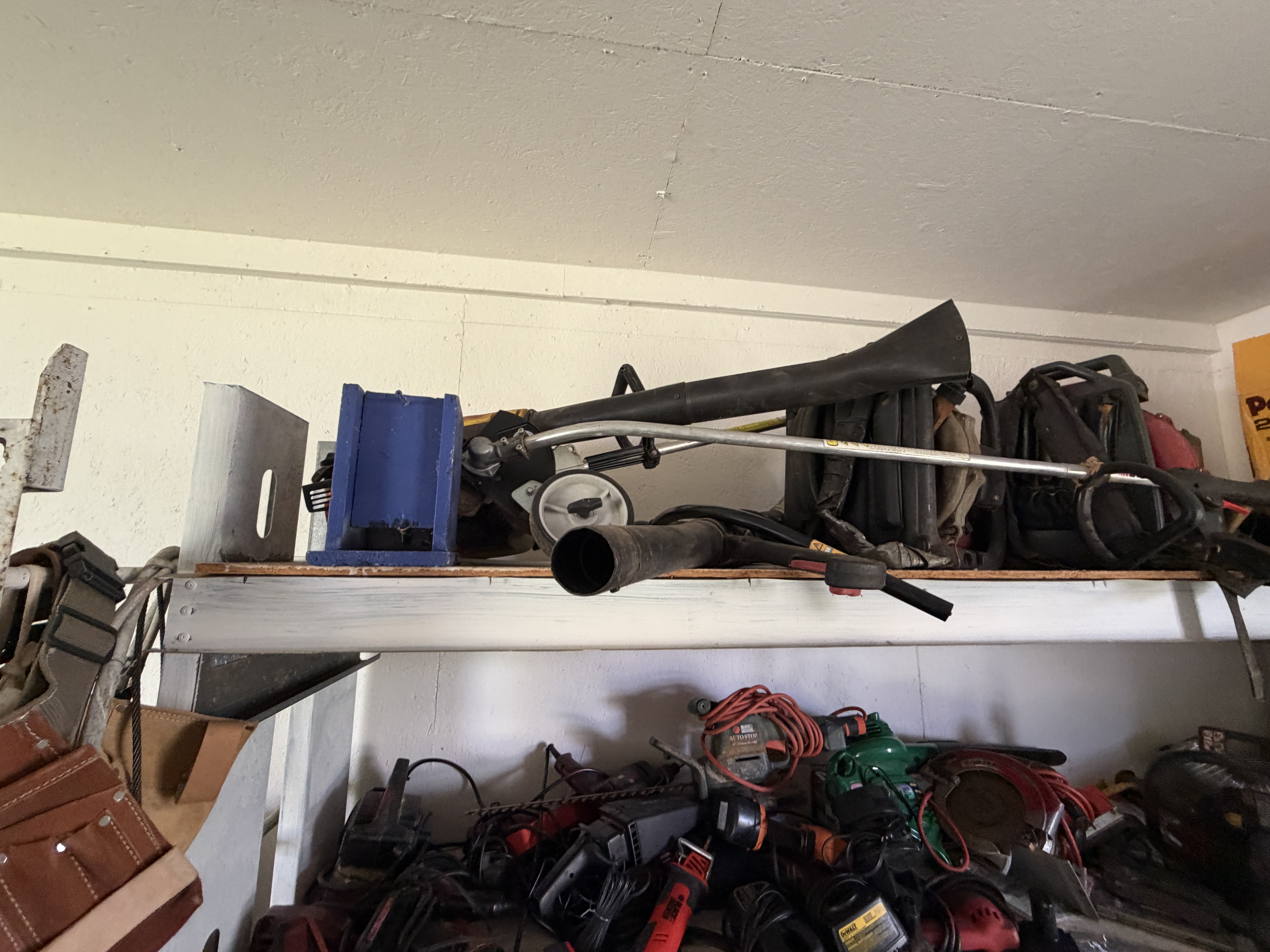 Estate Auction Image