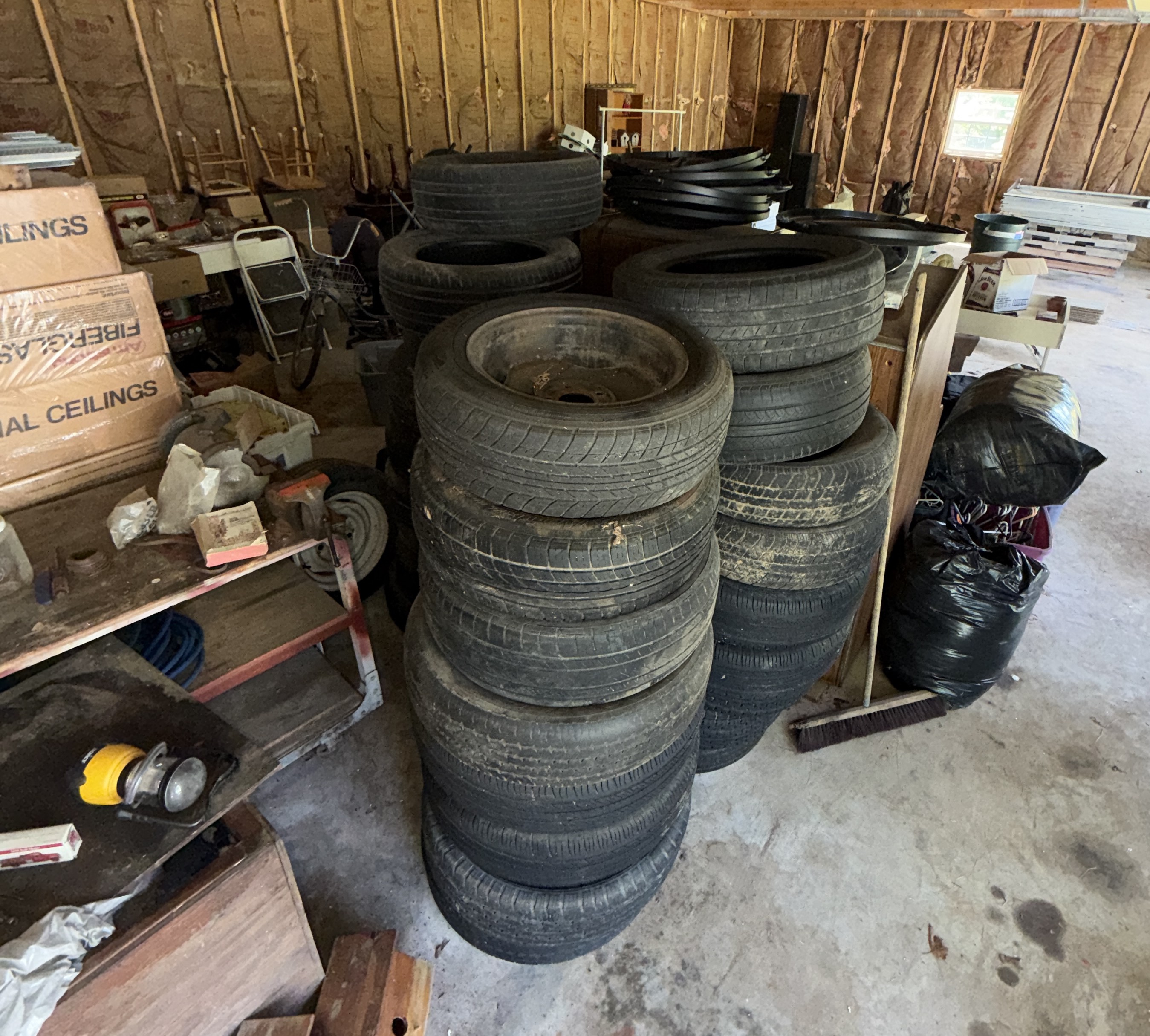 Estate Auction Image