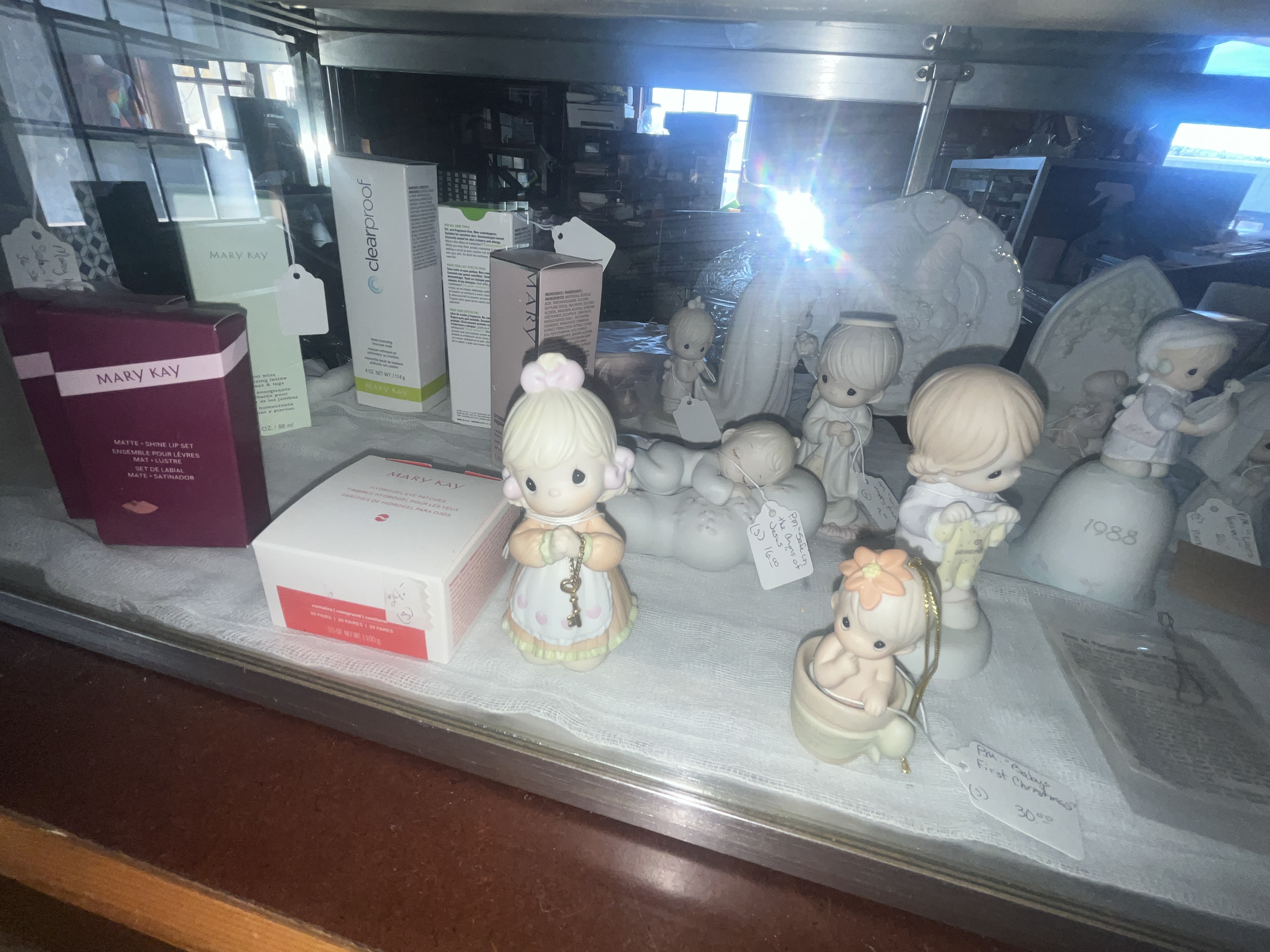 Real Estate & Retail Business Liquidation Image