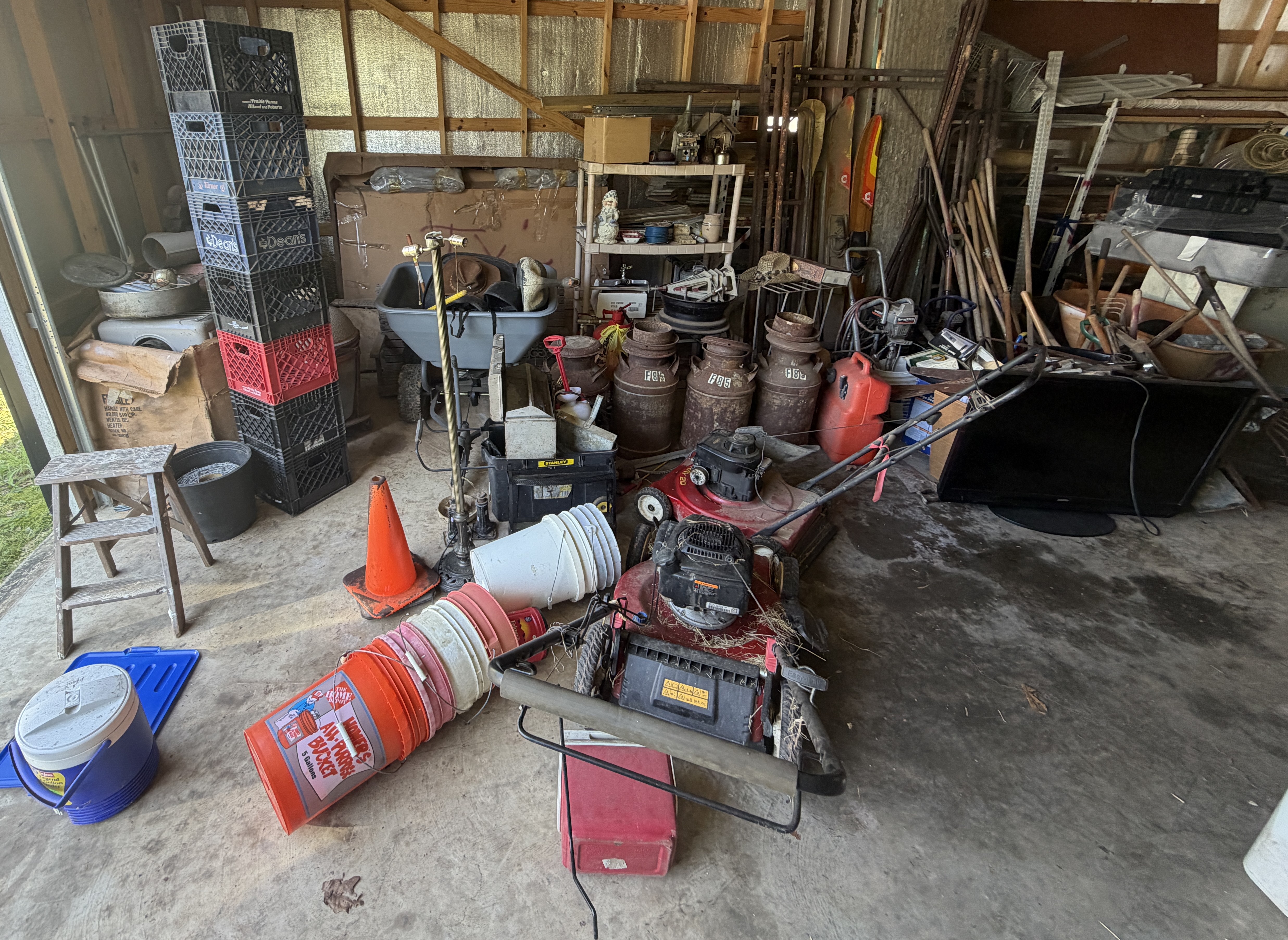 Estate Auction Image