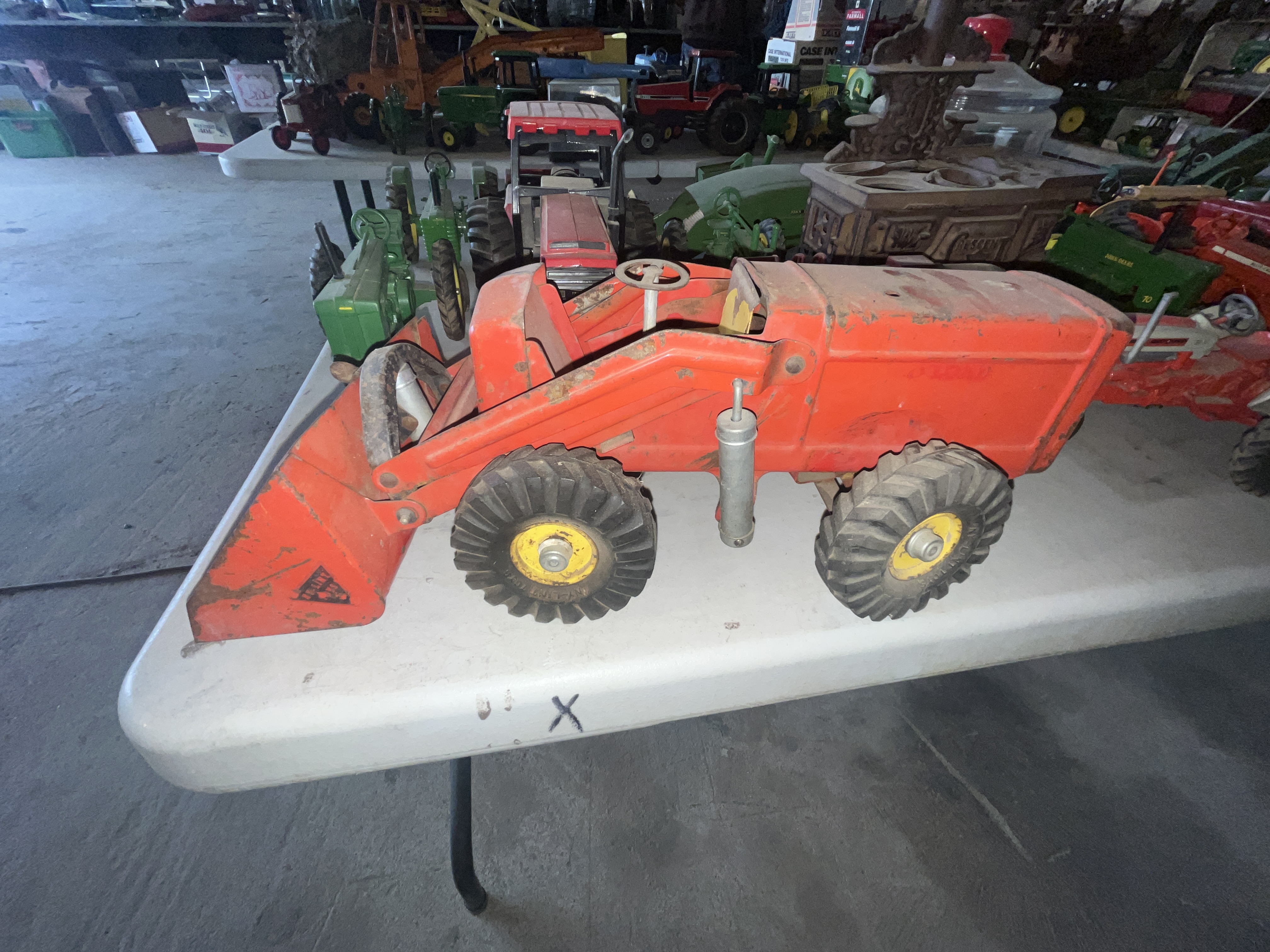 Collector's Dream Auction Image