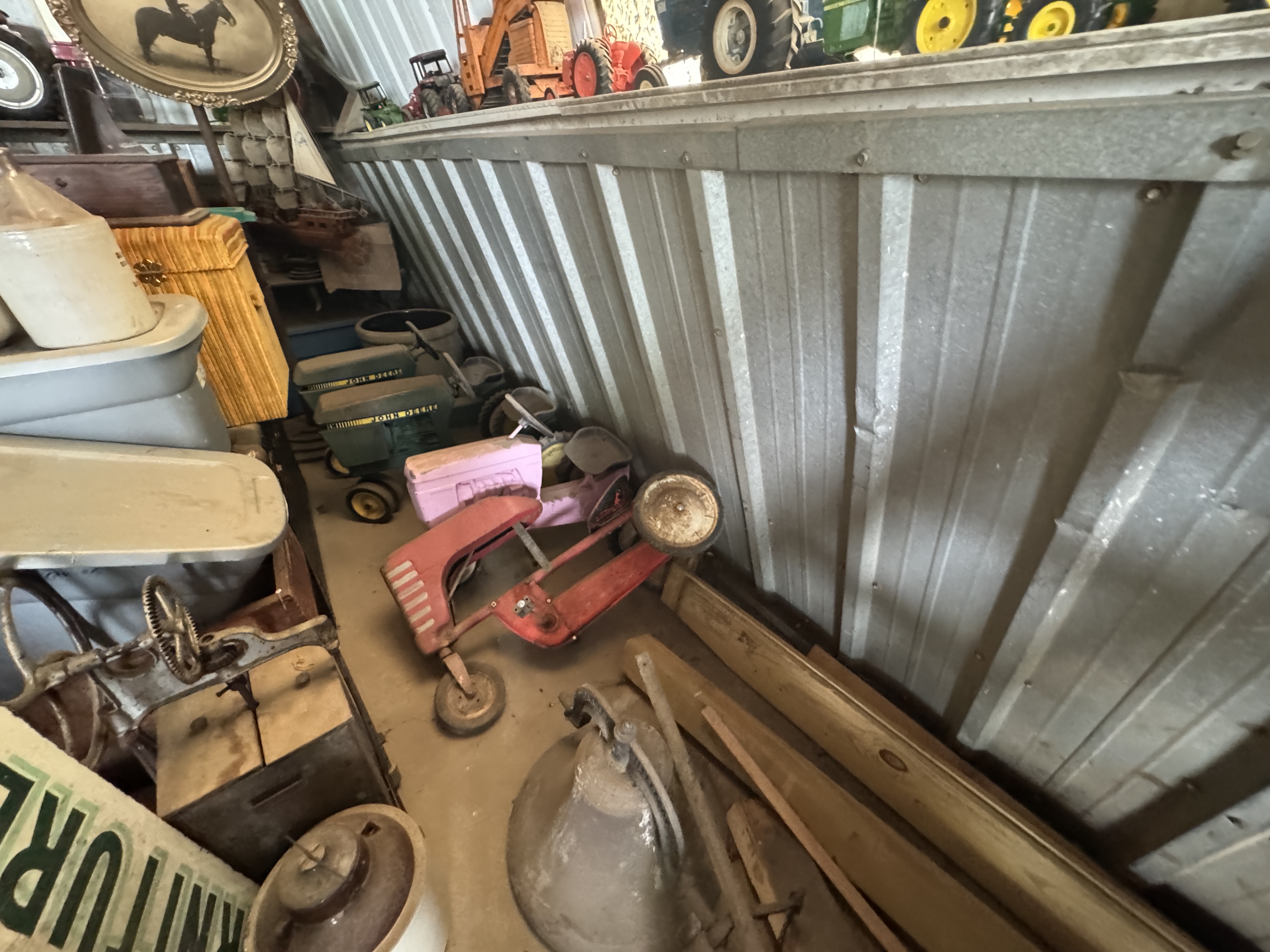 Collector's Dream Auction Image