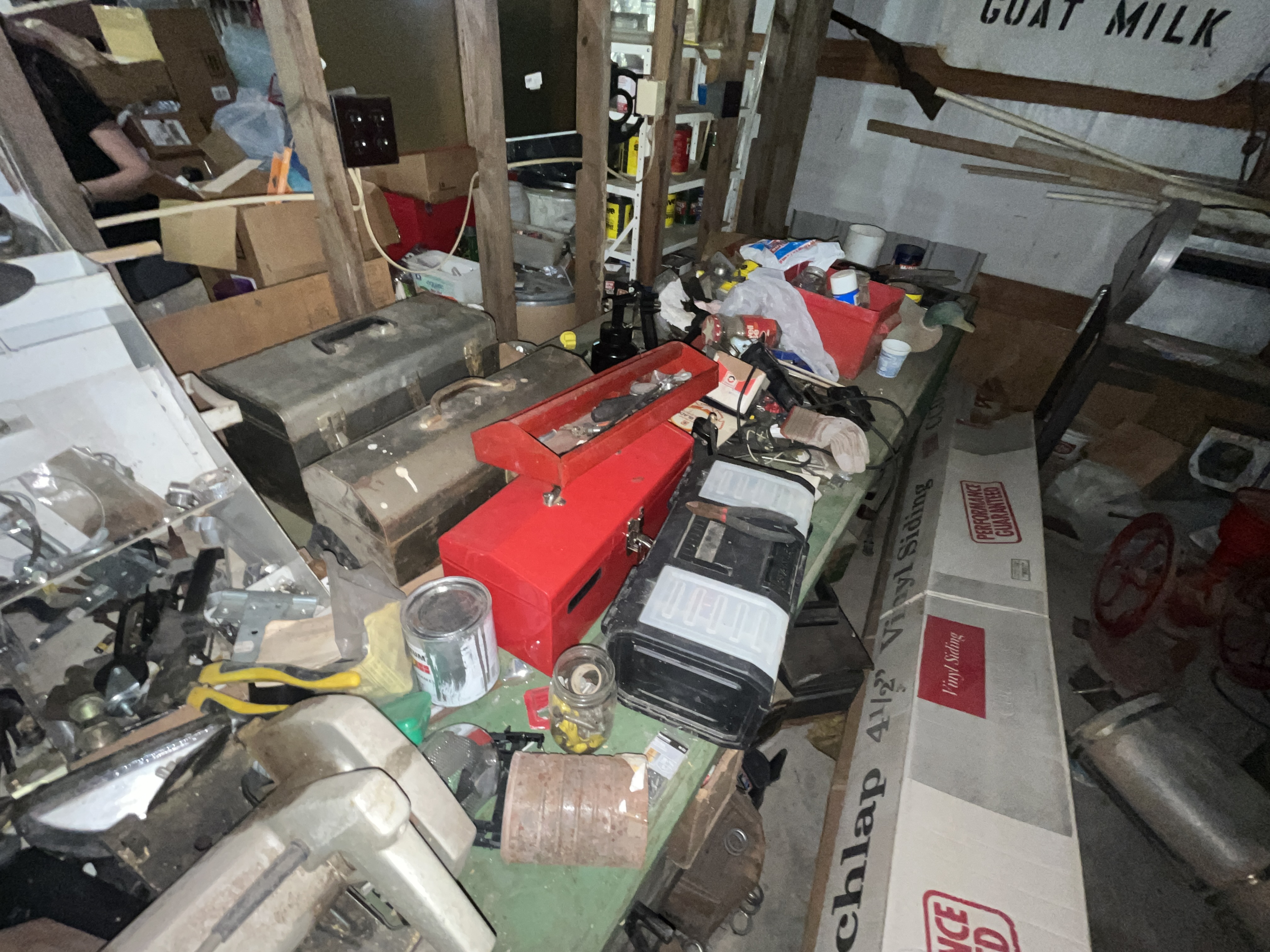 Real Estate & Personal Property Auction Image