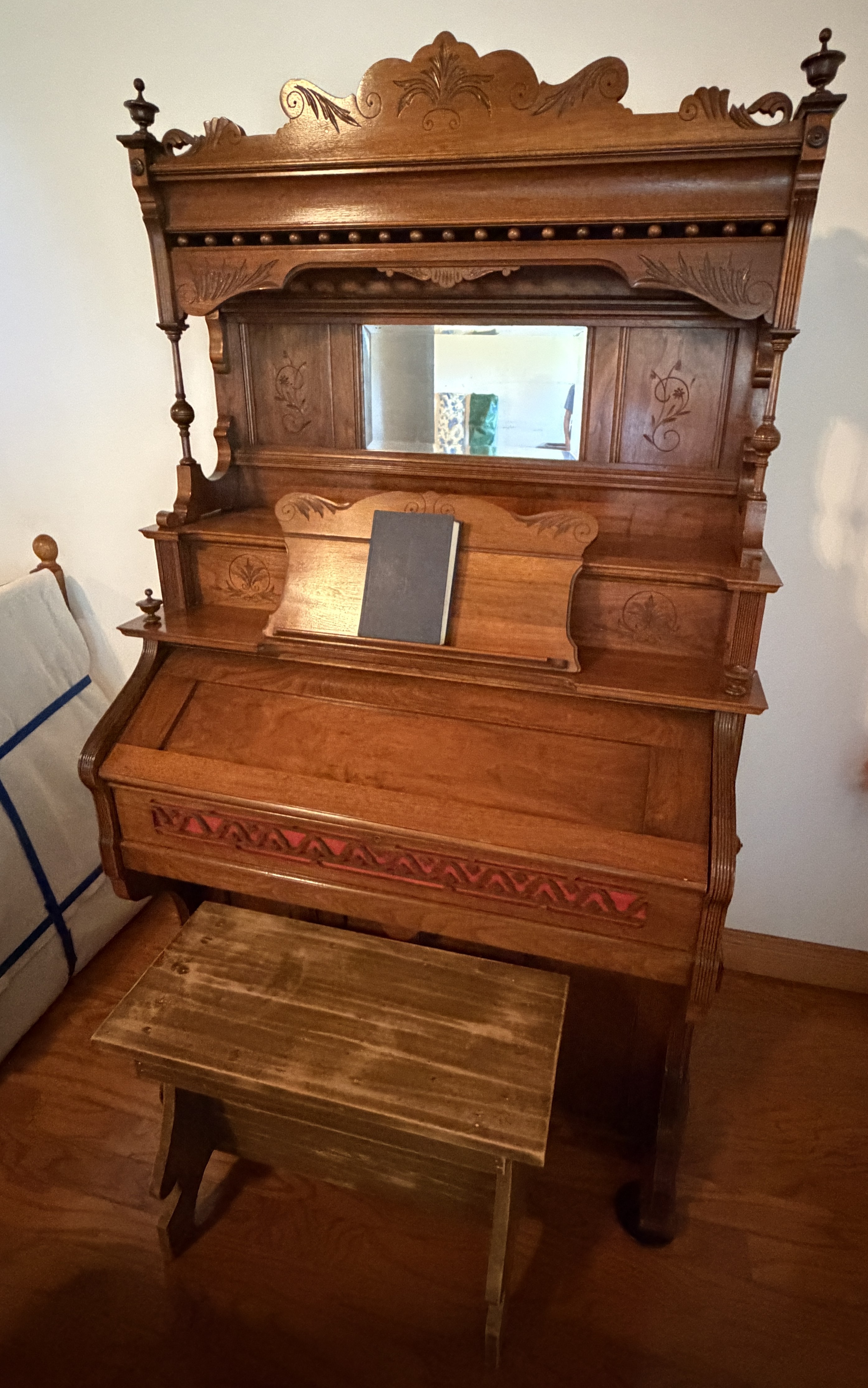 Moving/Reduction Auction Image