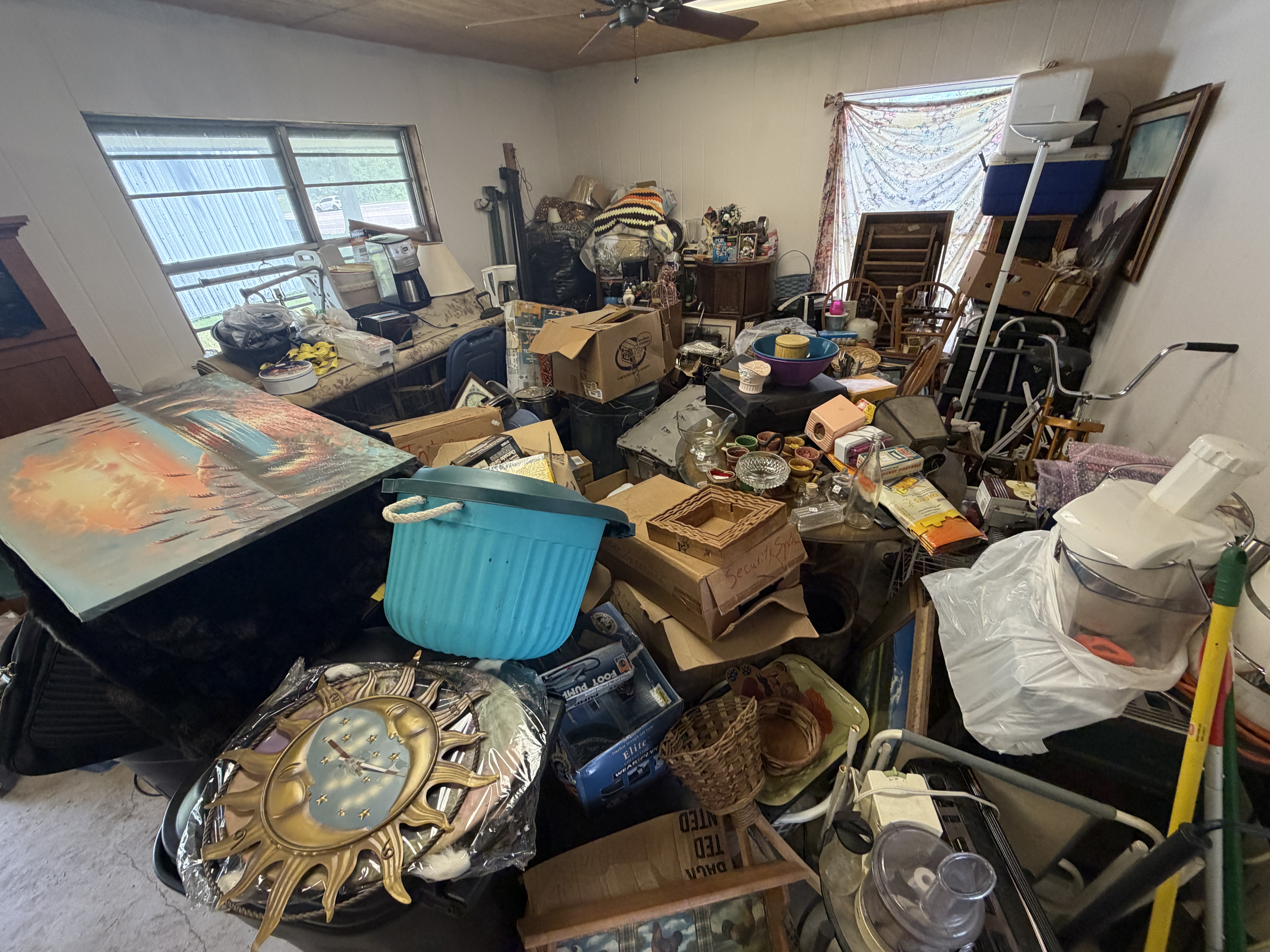 Estate Auction Image