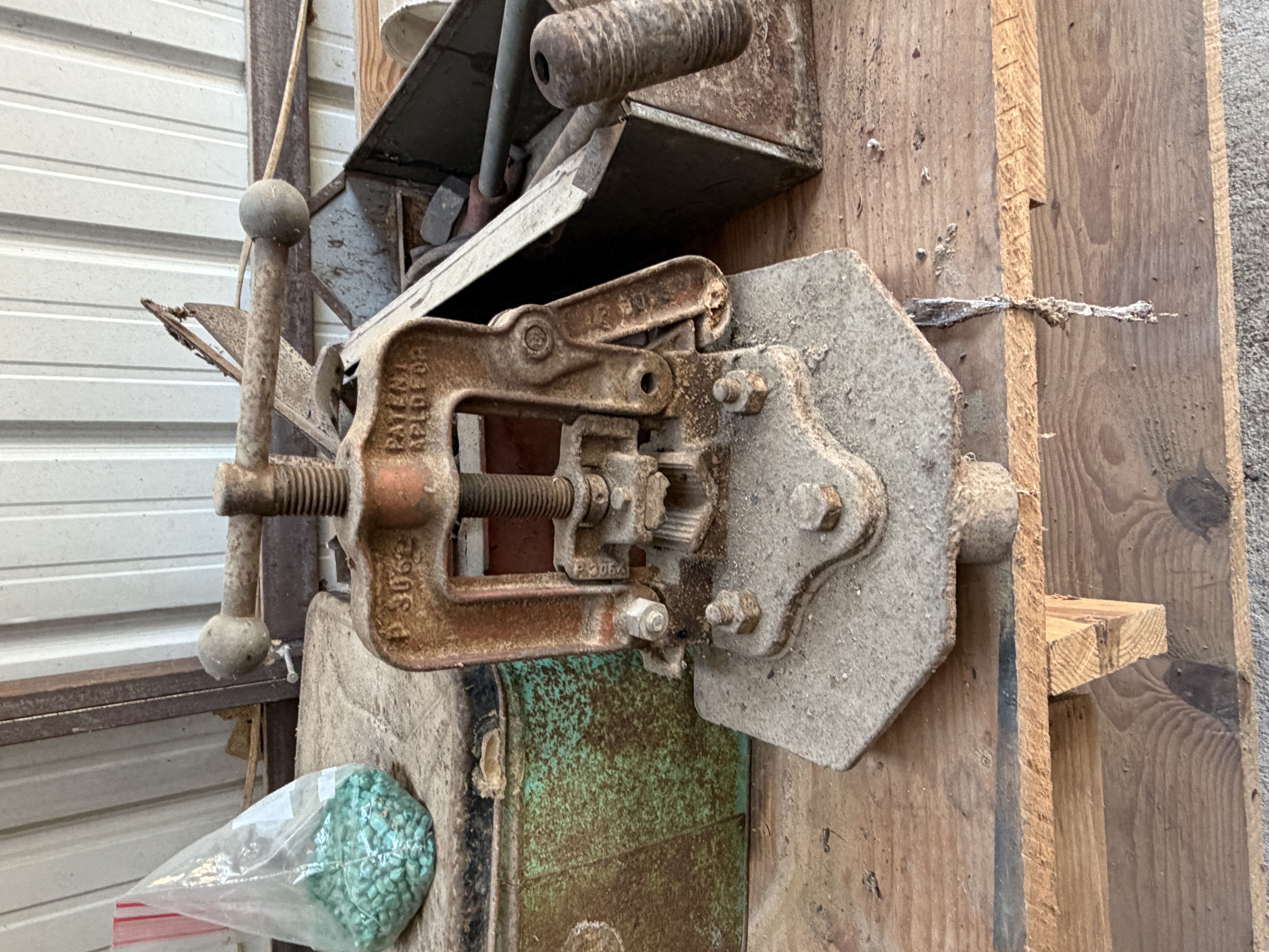 Moving/Reduction Auction Image